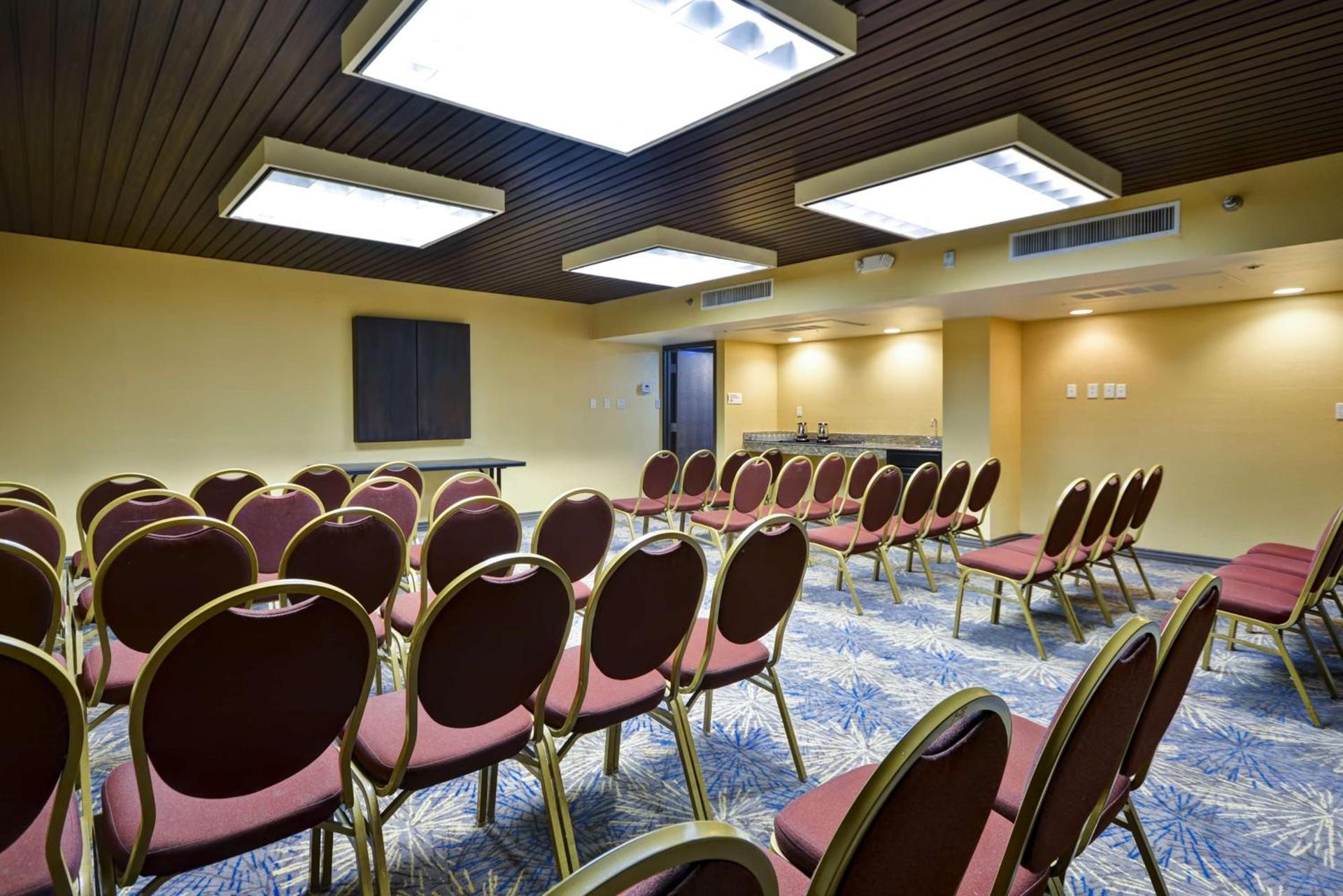 DoubleTree by Hilton Phoenix North photo 35