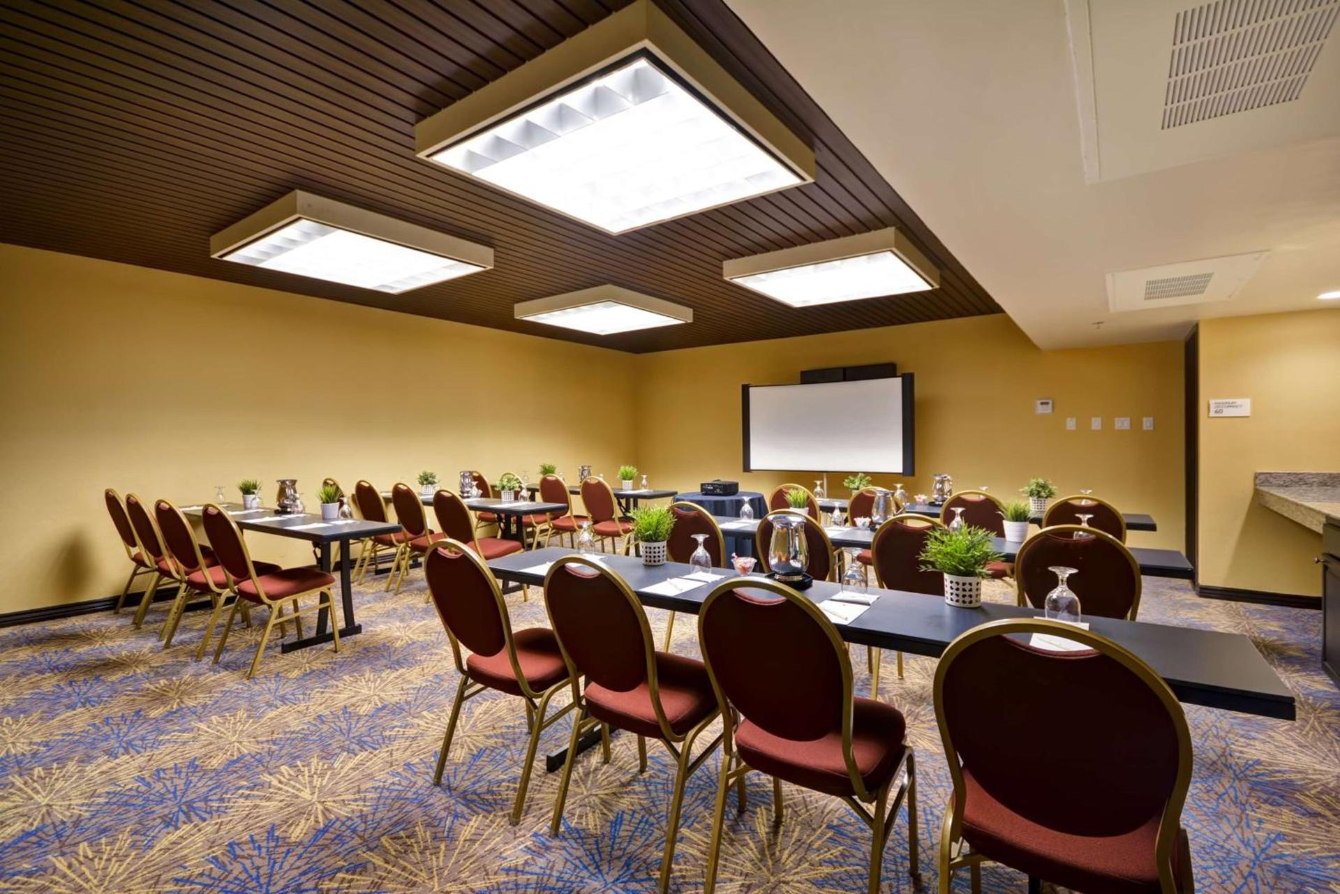 DoubleTree by Hilton Phoenix North photo 43