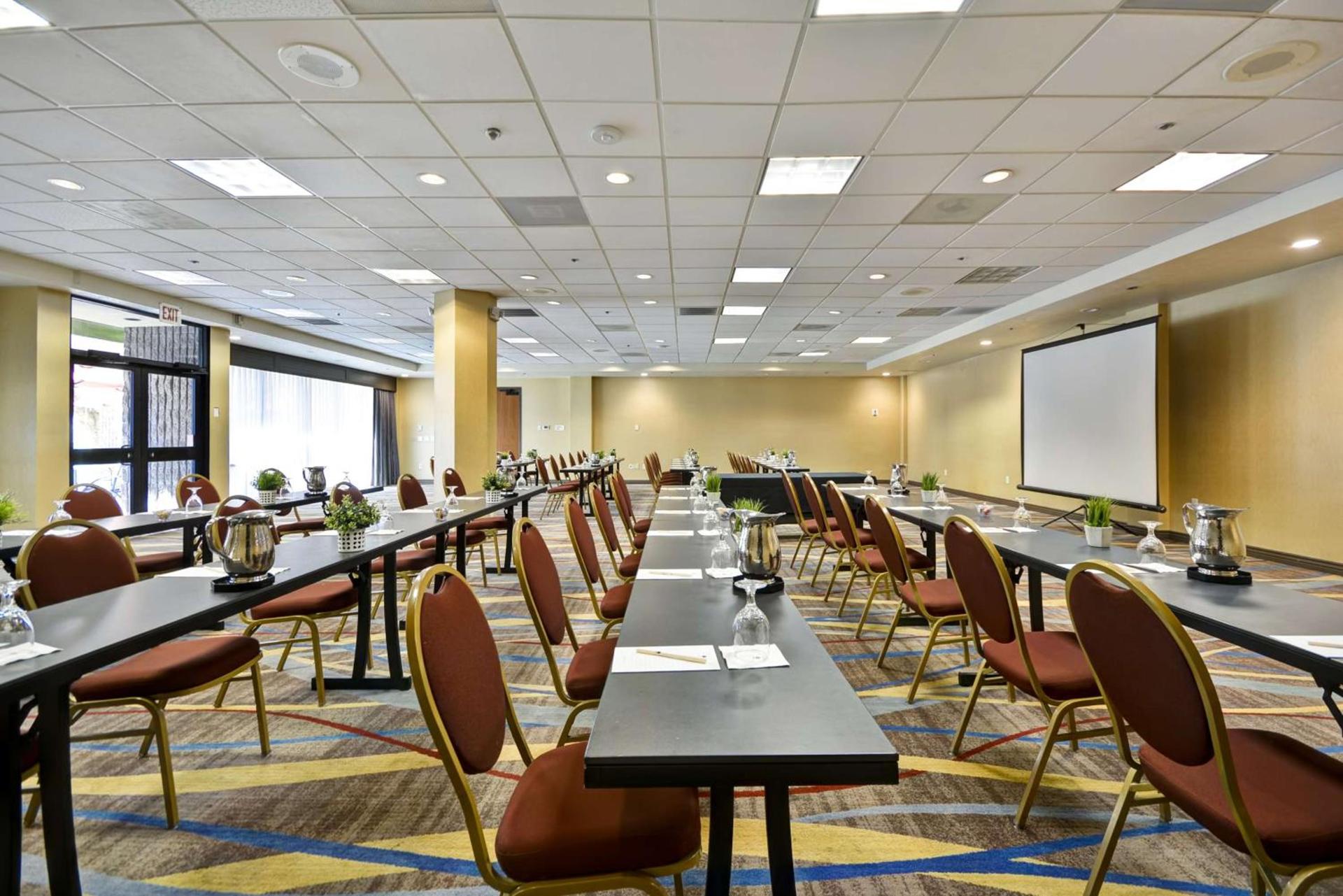 DoubleTree by Hilton Phoenix North photo 45