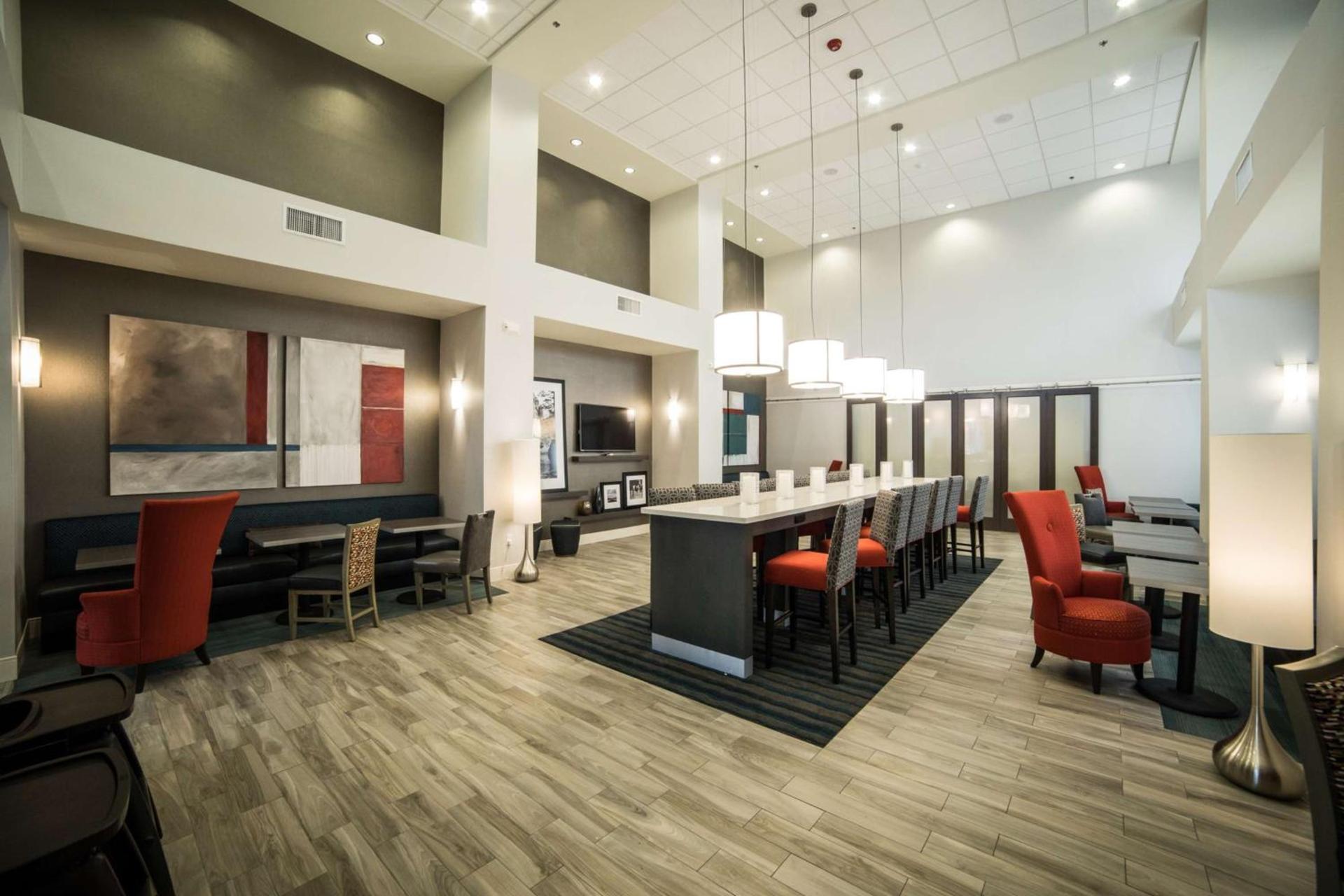 Hampton Inn & Suites Tempe/Phoenix Airport, Az photo 7