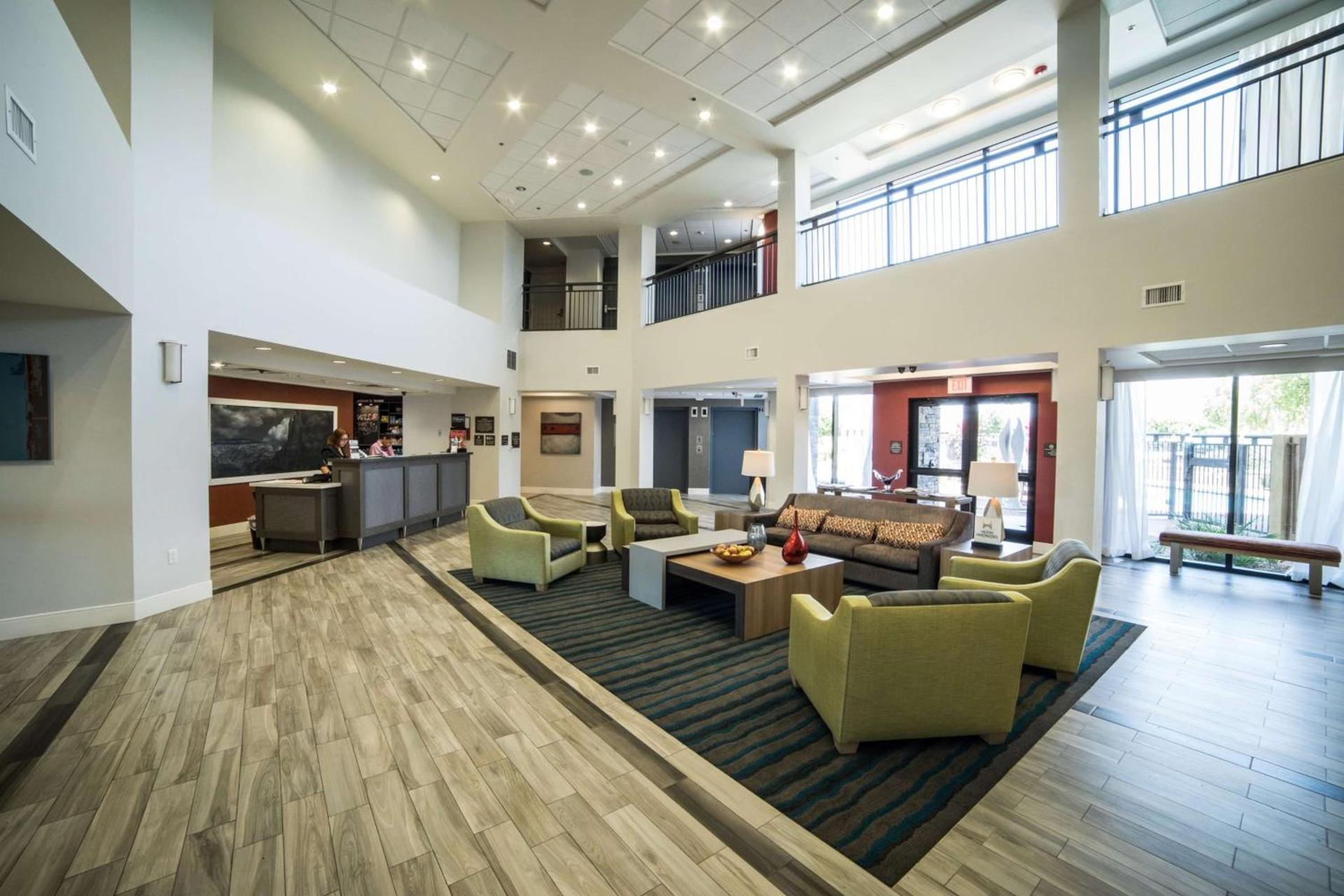Hampton Inn & Suites Tempe/Phoenix Airport, Az photo 8