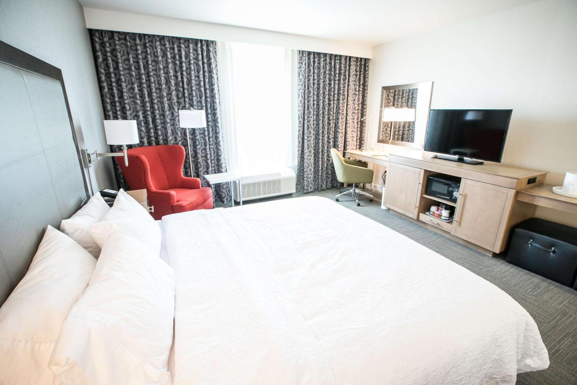 Hampton Inn & Suites Tempe/Phoenix Airport, Az photo 36