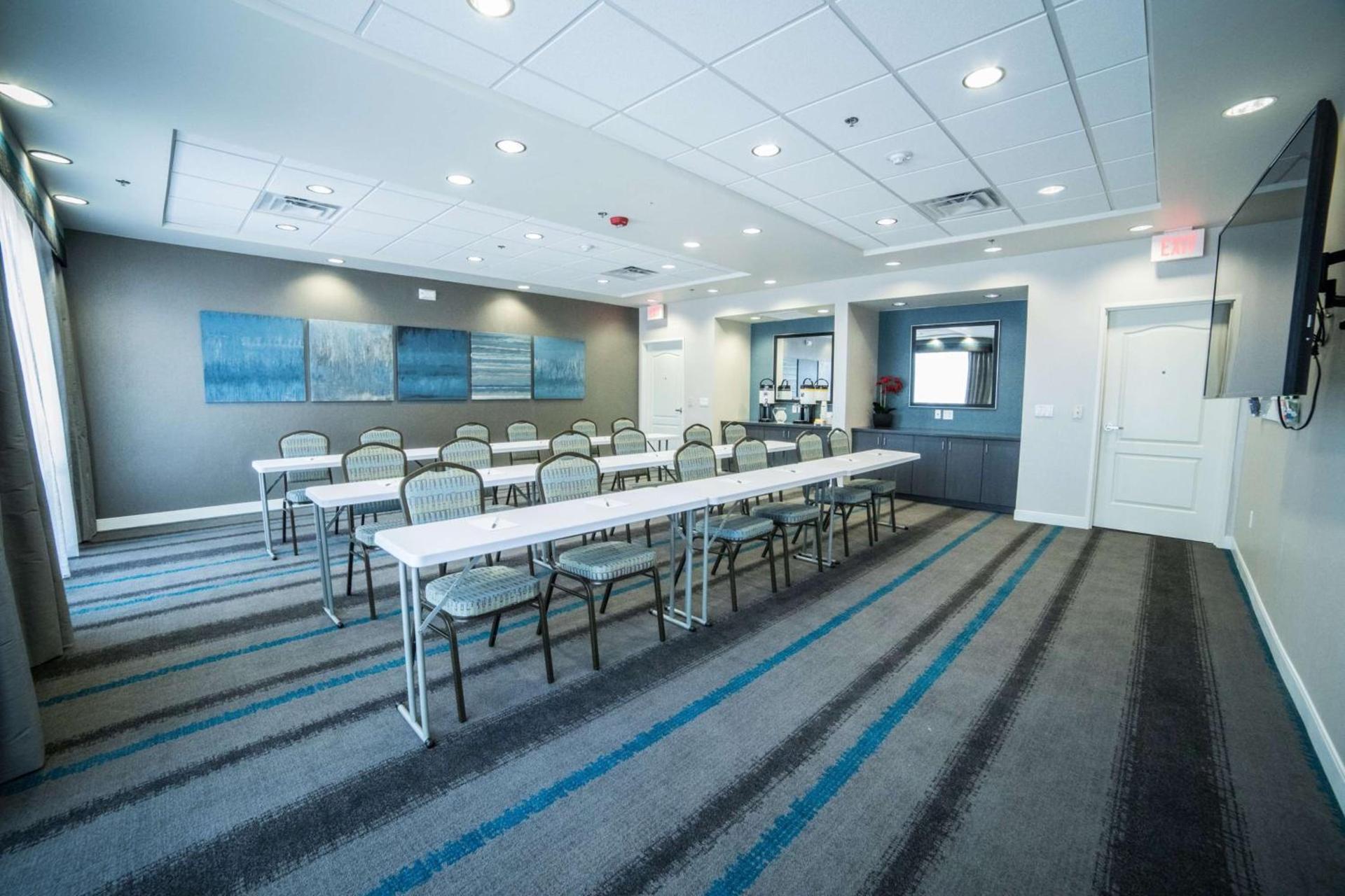 Hampton Inn & Suites Tempe/Phoenix Airport, Az photo 46
