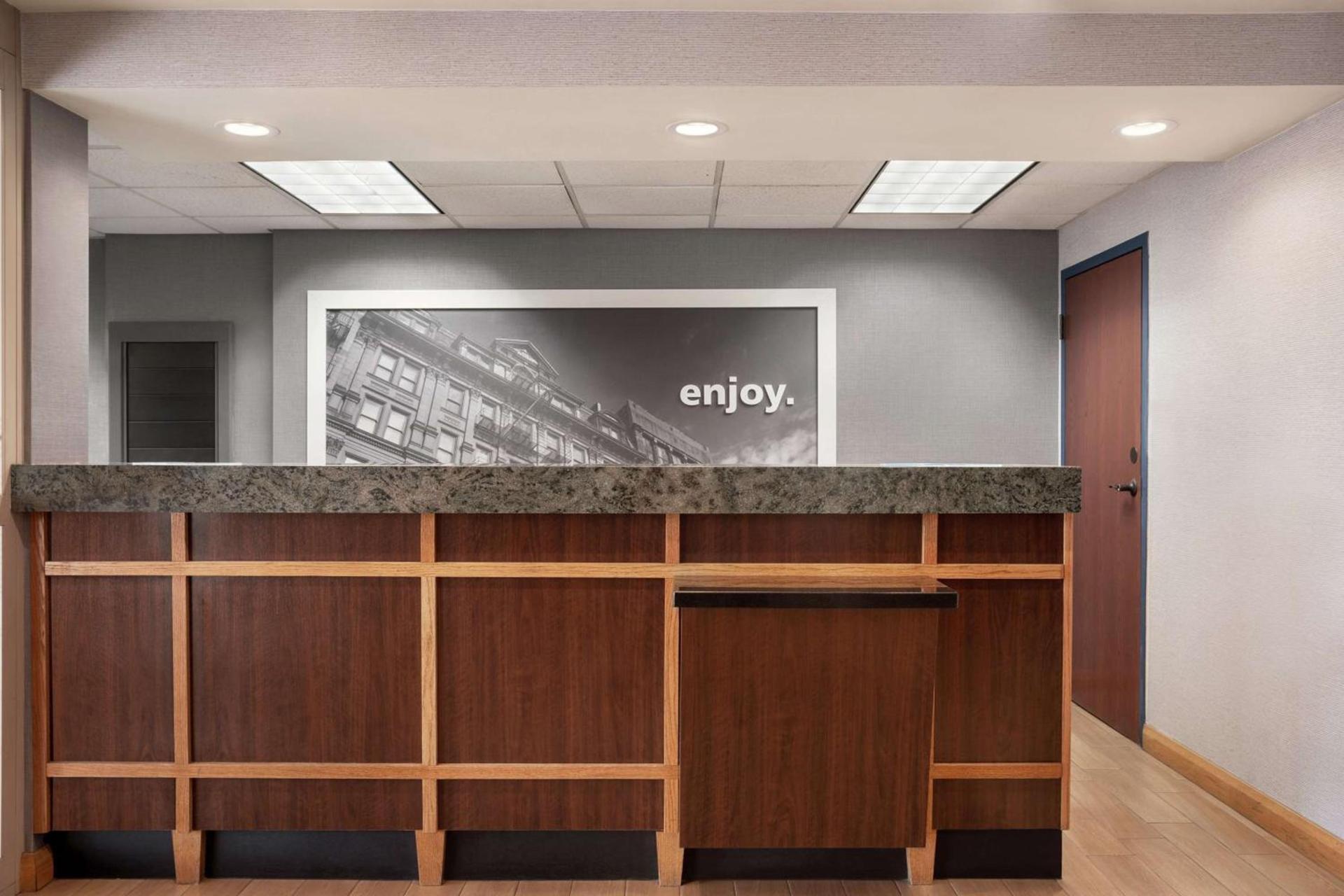 Hampton Inn Phoenix Midtown Downtown Area photo 3