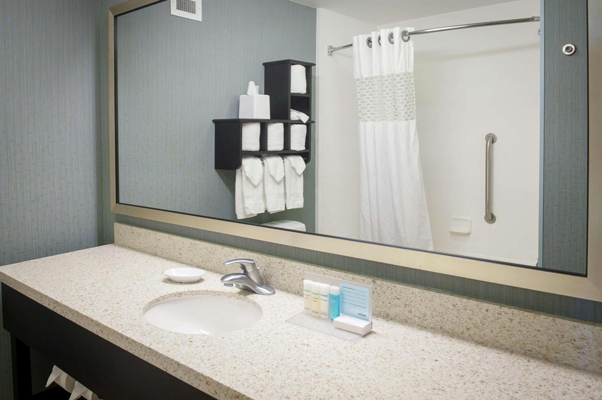 Hampton Inn & Suites St. Petersburg/Downtown photo 23