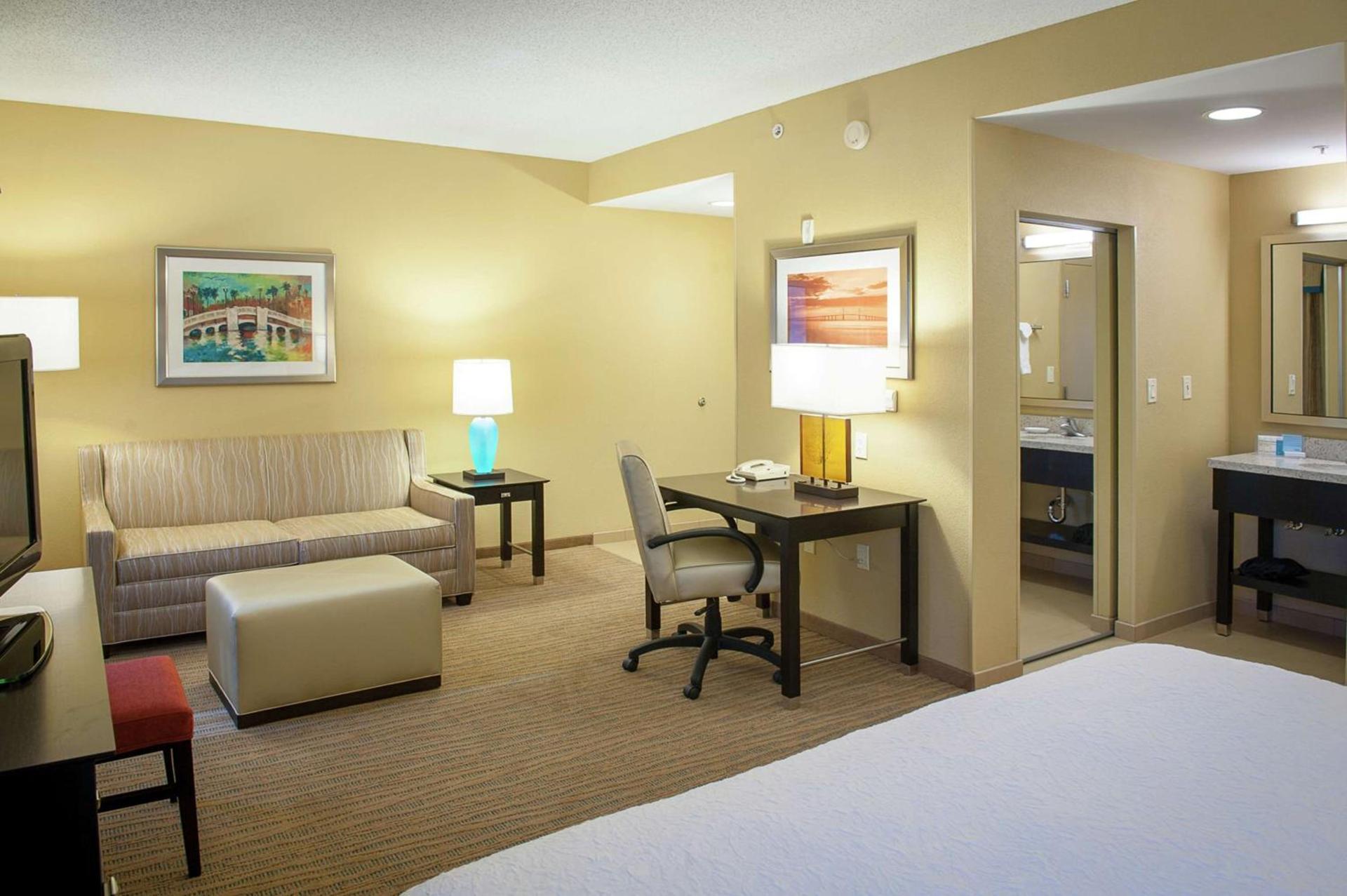 Hampton Inn & Suites St. Petersburg/Downtown photo 26