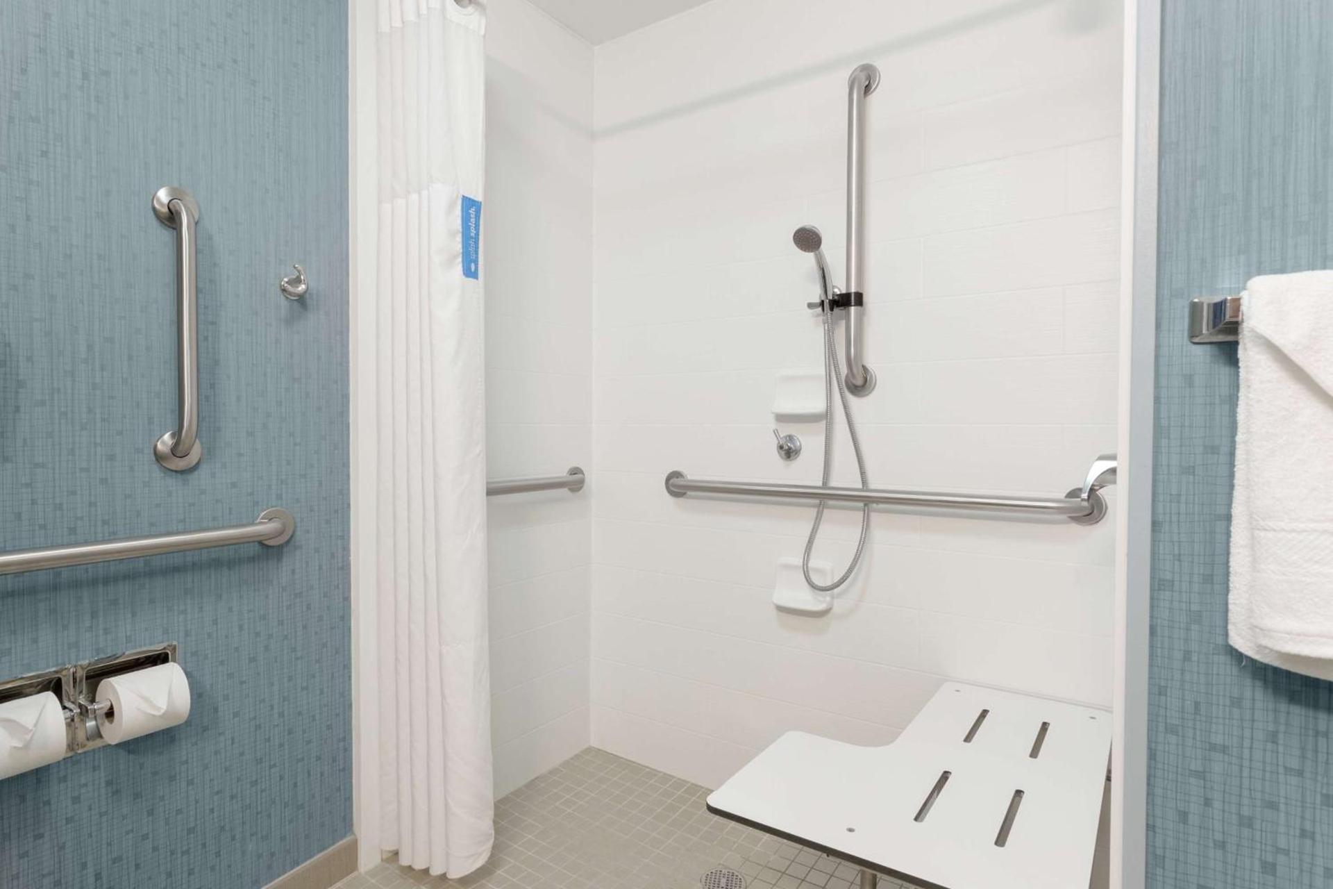Hampton Inn & Suites St. Petersburg/Downtown photo 30