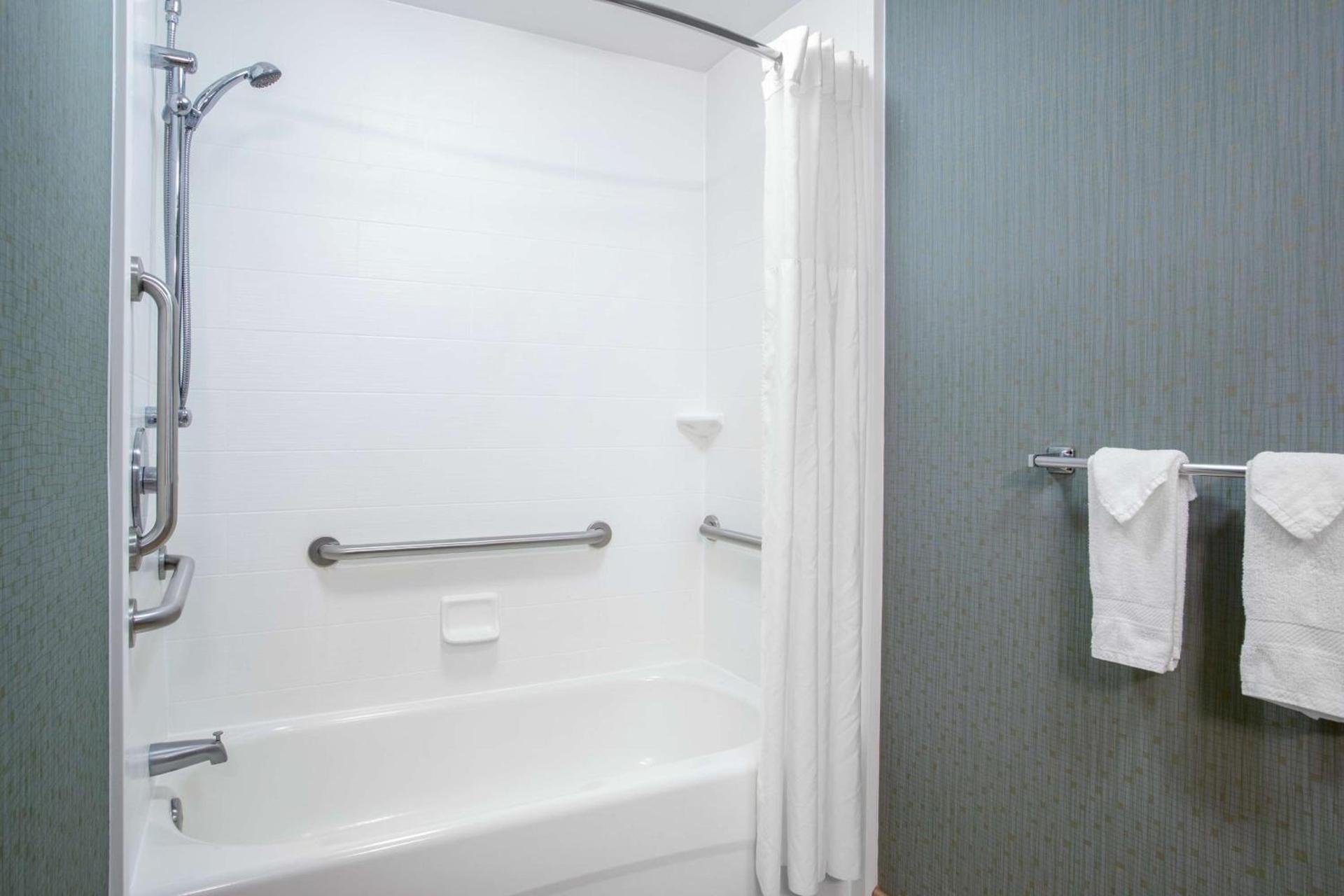 Hampton Inn & Suites St. Petersburg/Downtown photo 31