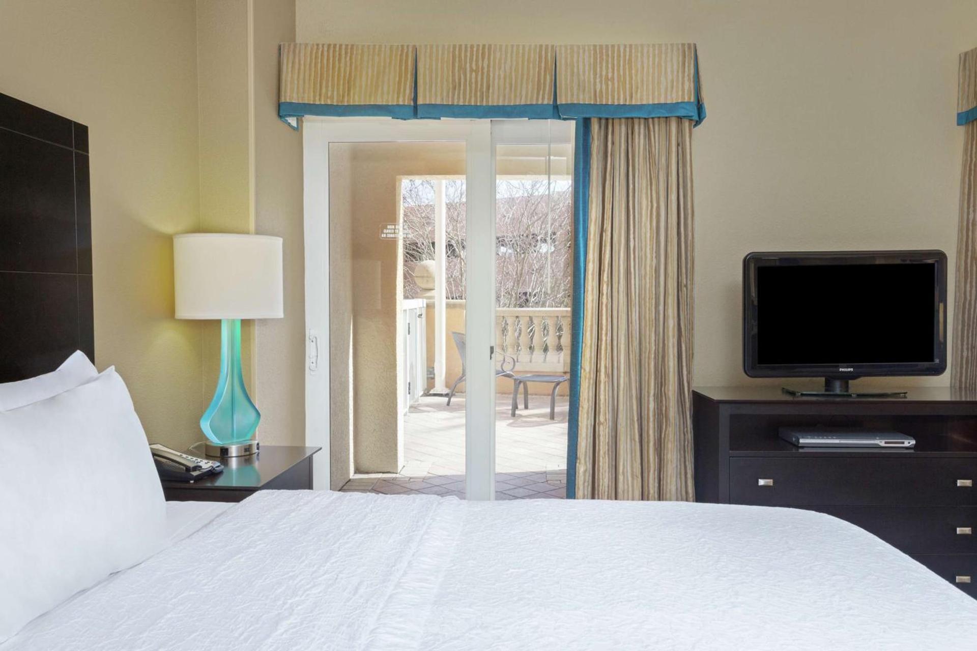 Hampton Inn & Suites St. Petersburg/Downtown photo 44