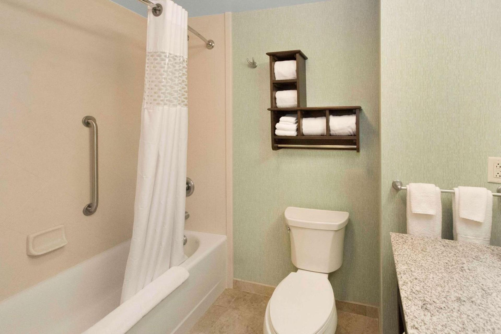 Hampton Inn Bridgeville photo 22