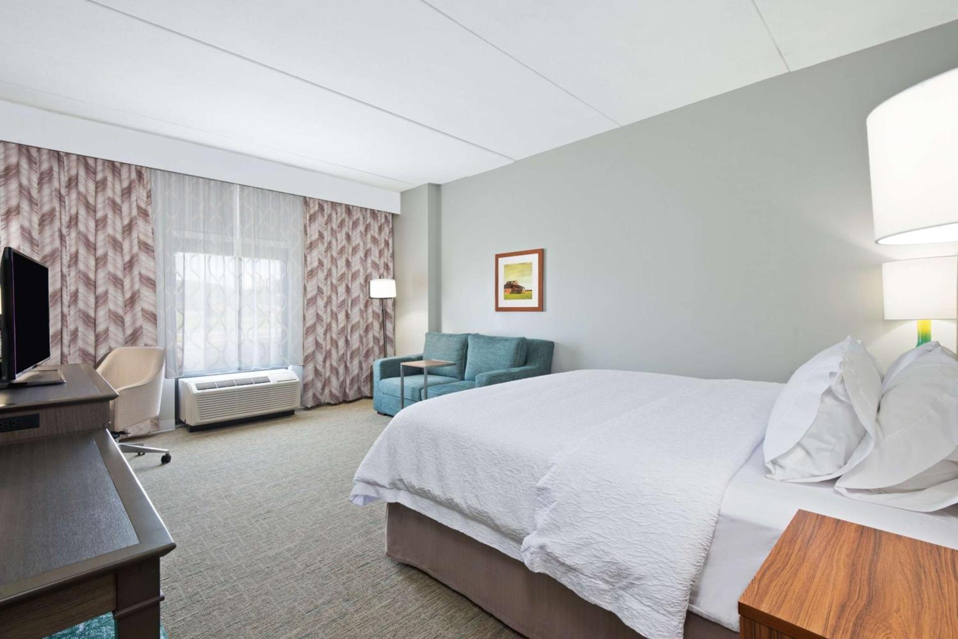 Hampton Inn & Suites North Huntingdon-Irwin, PA photo 31