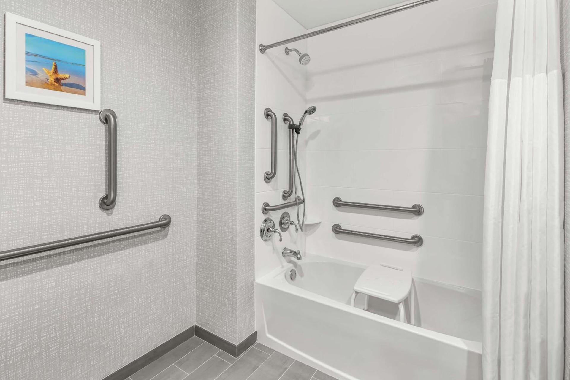 Hampton Inn Odessa Trinity photo 18