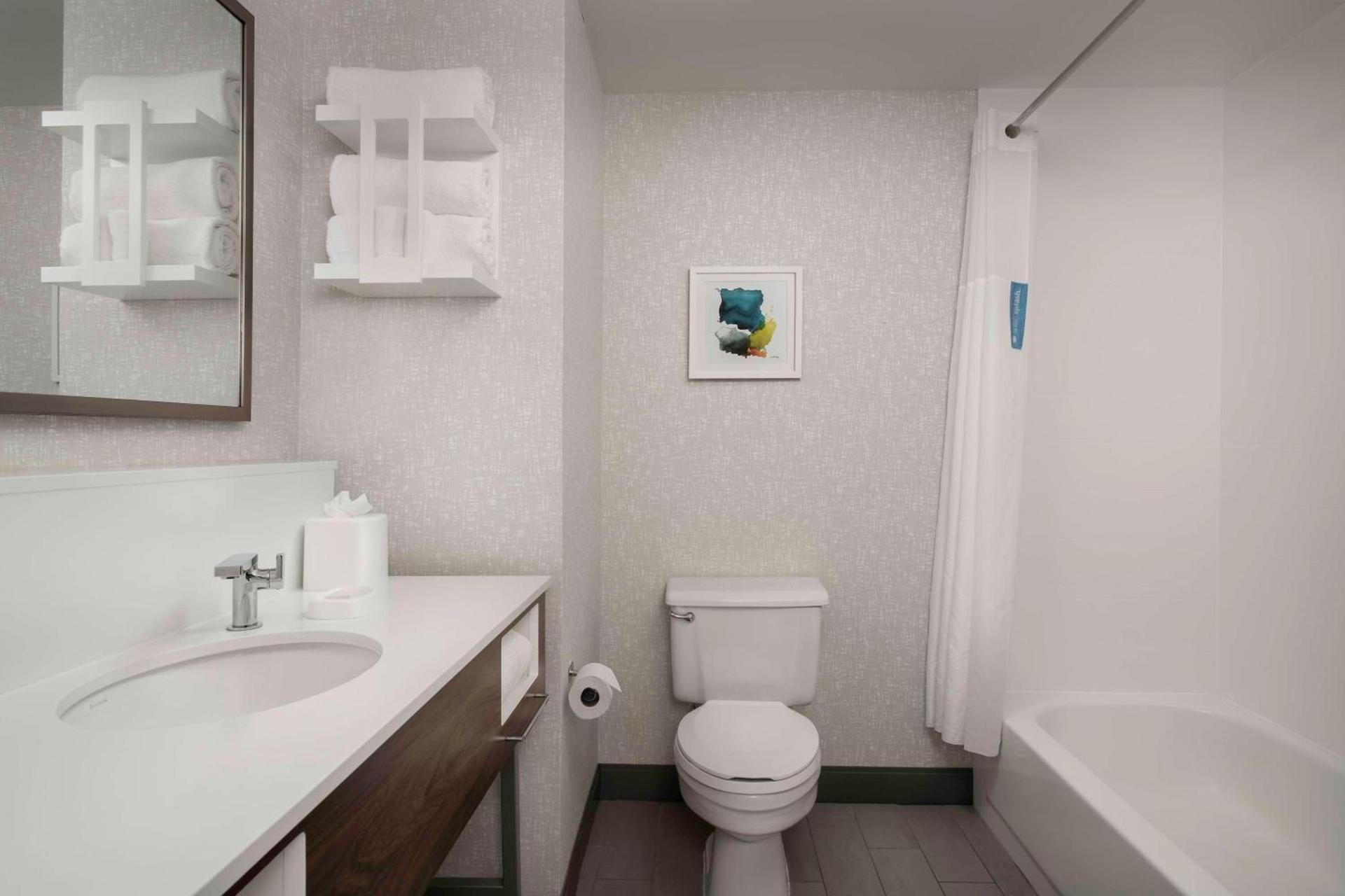 Hampton Inn Pittsburgh-Monroeville photo 14