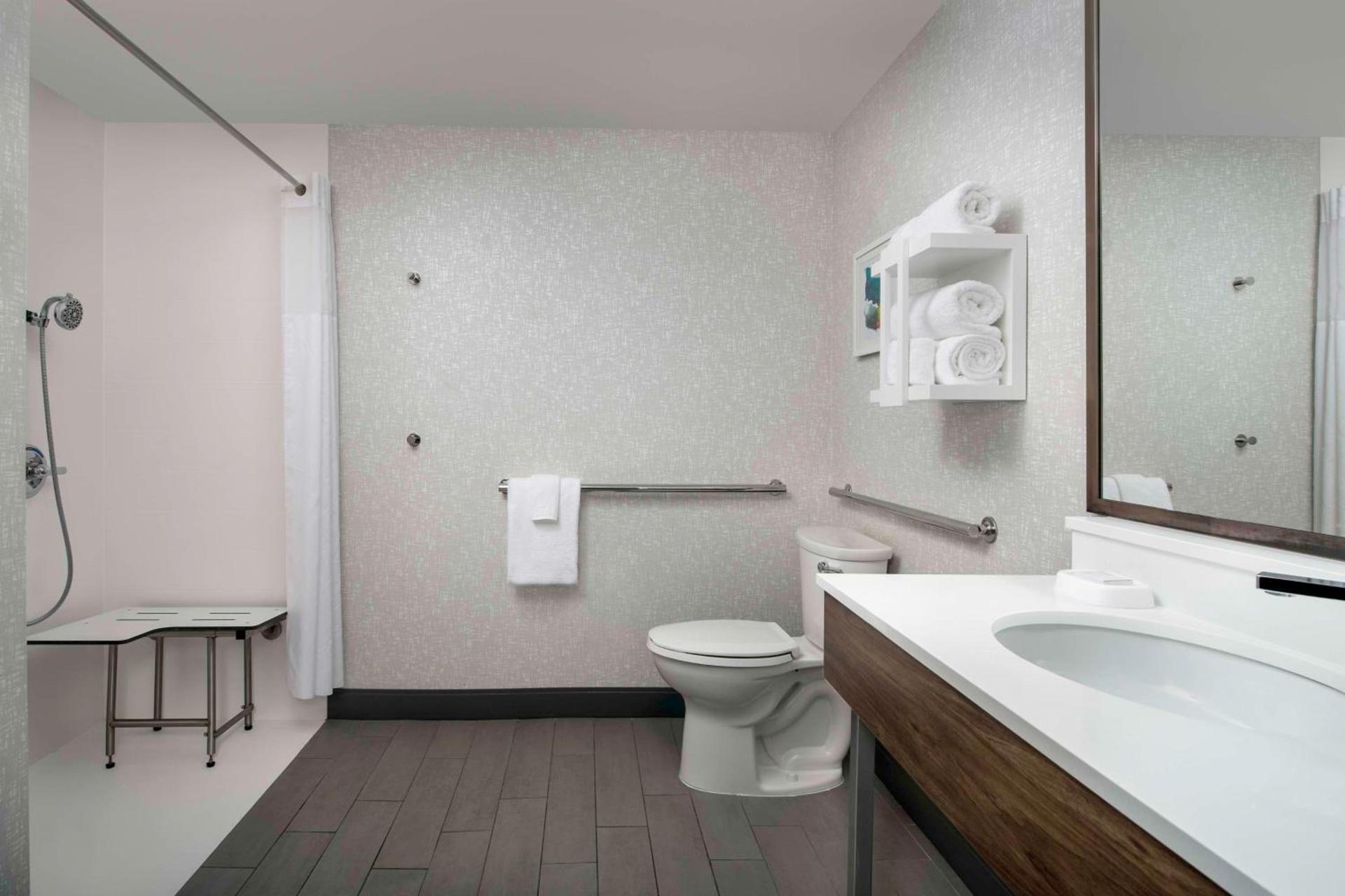 Hampton Inn Pittsburgh-Monroeville photo 18
