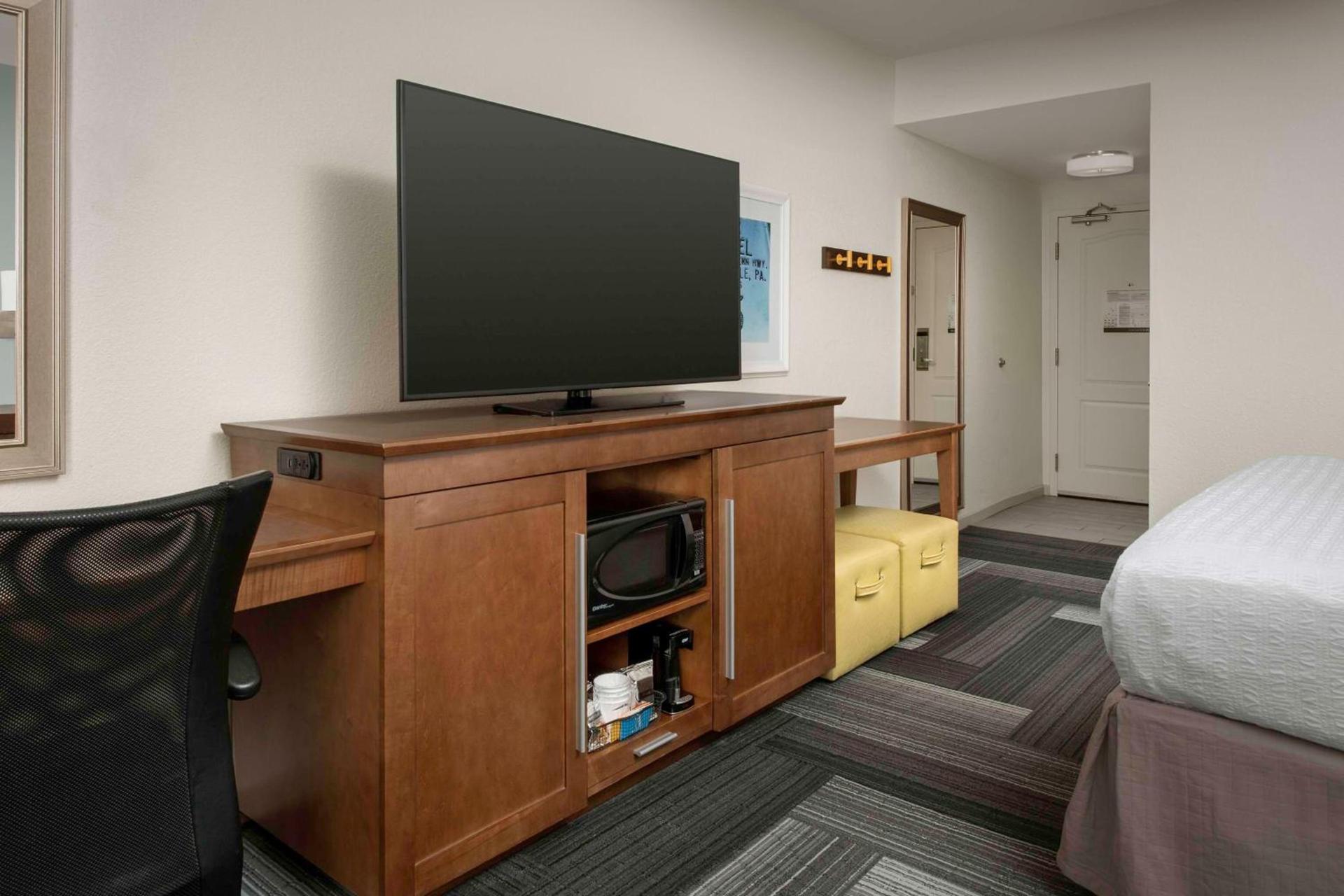 Hampton Inn Pittsburgh-Monroeville photo 22