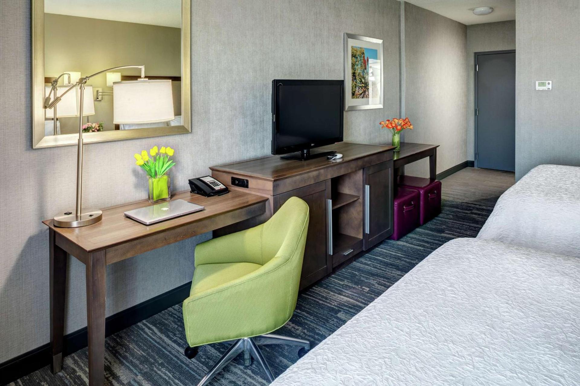 Hampton Inn & Suites Palm Desert photo 20