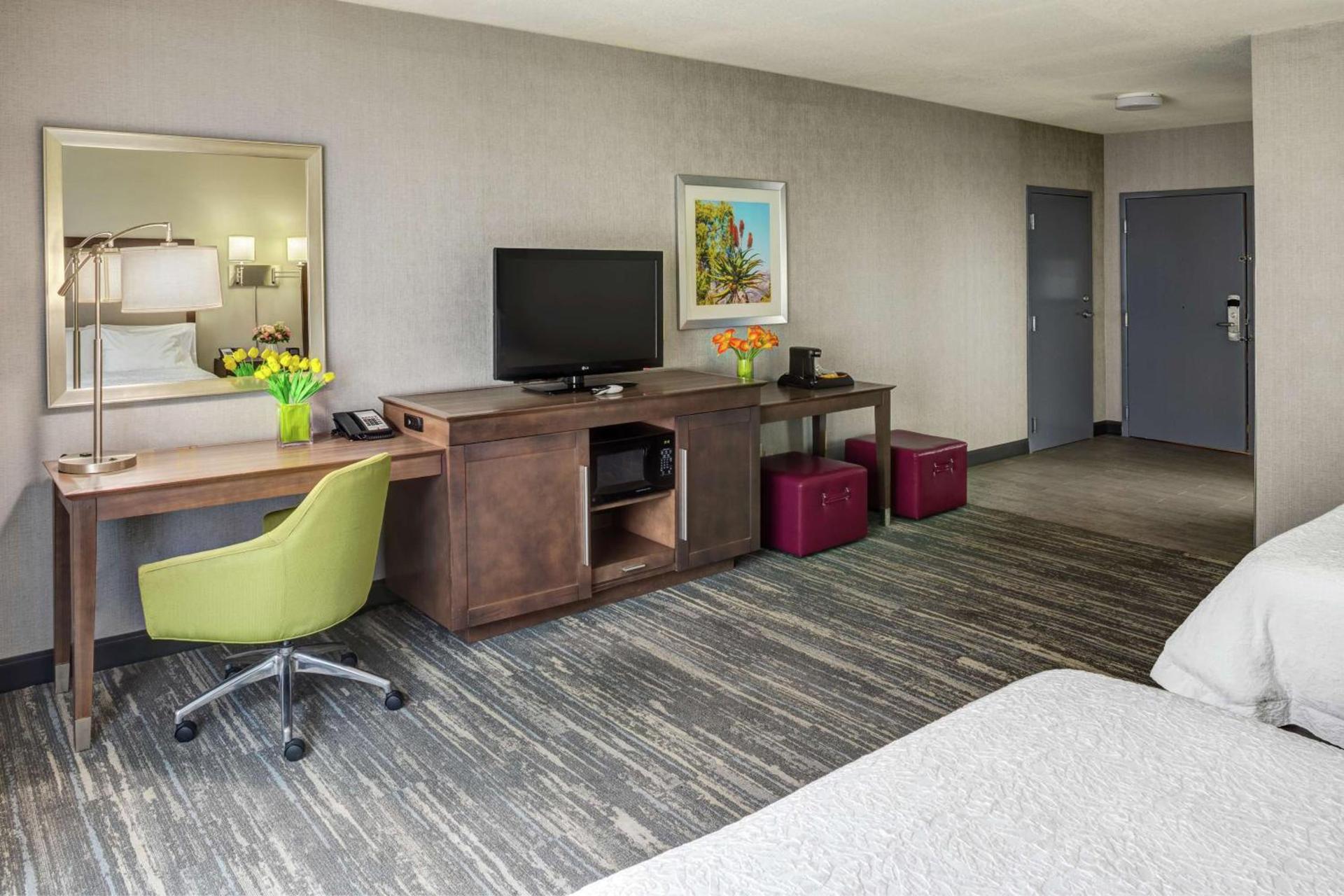 Hampton Inn & Suites Palm Desert photo 37