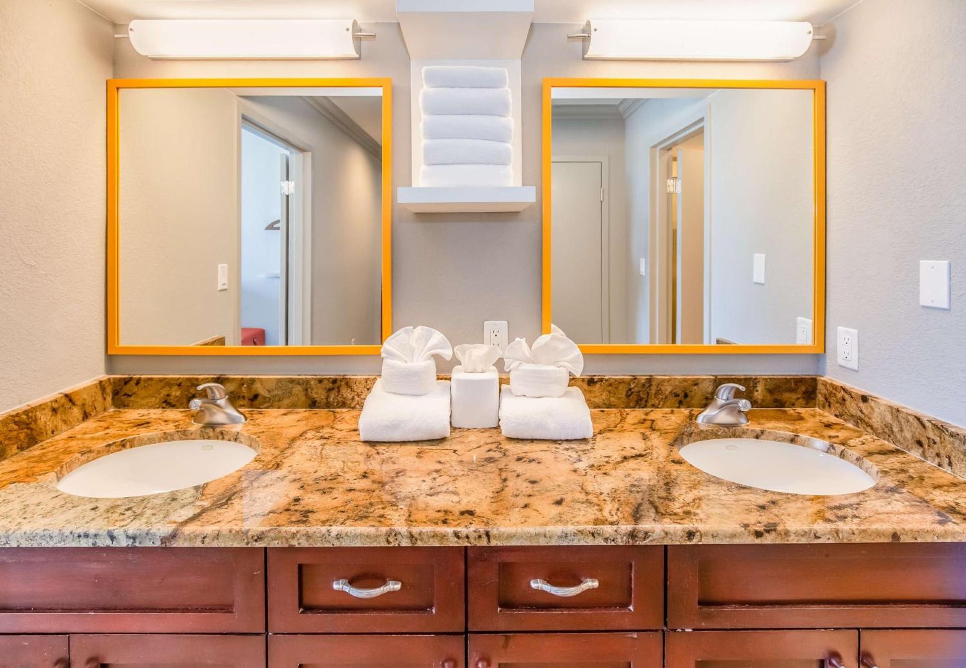 Hampton Inn Pensacola Beach photo 62