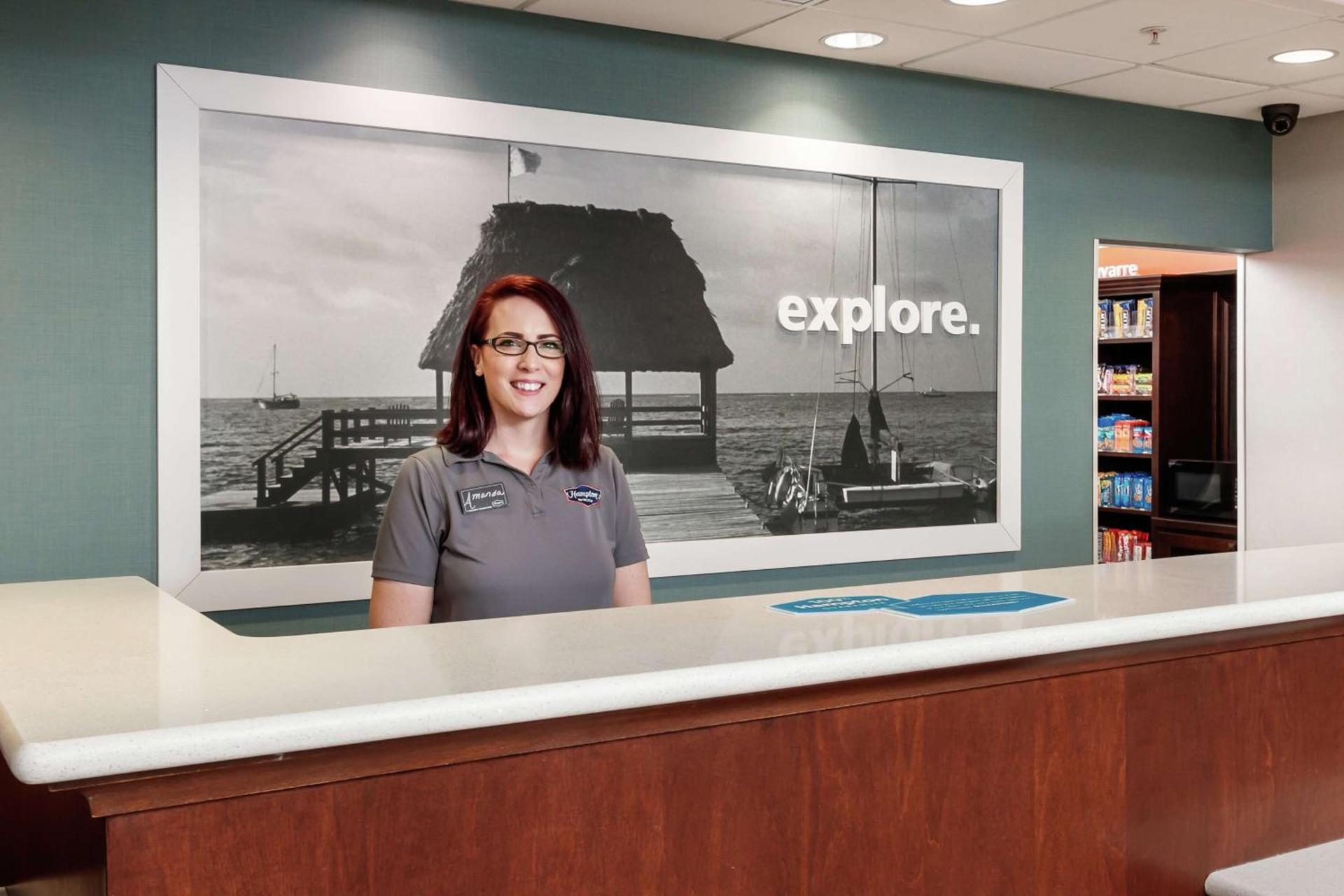 Hampton Inn & Suites Navarre photo 3