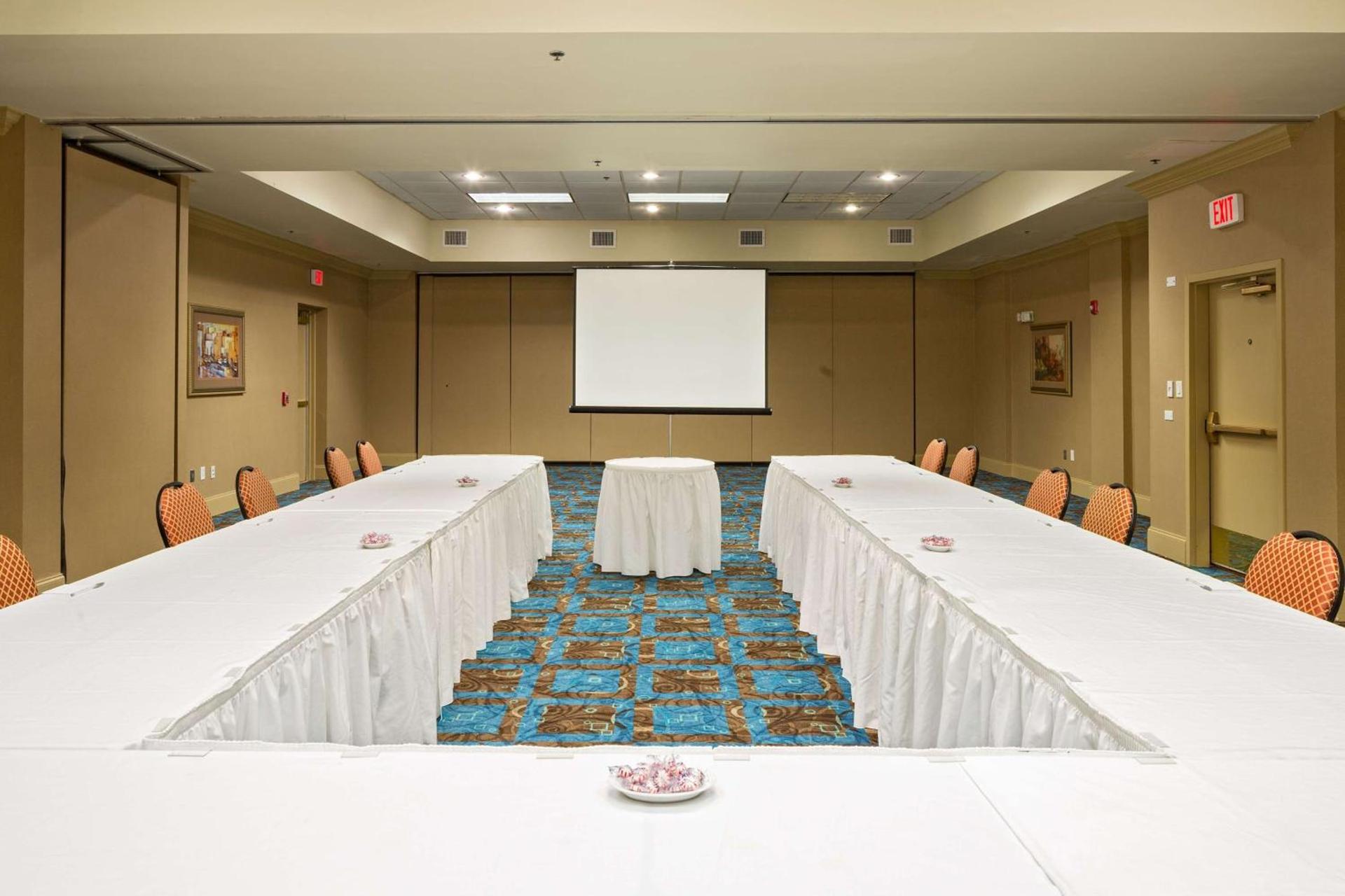 Hampton Inn Pensacola Beach photo 69
