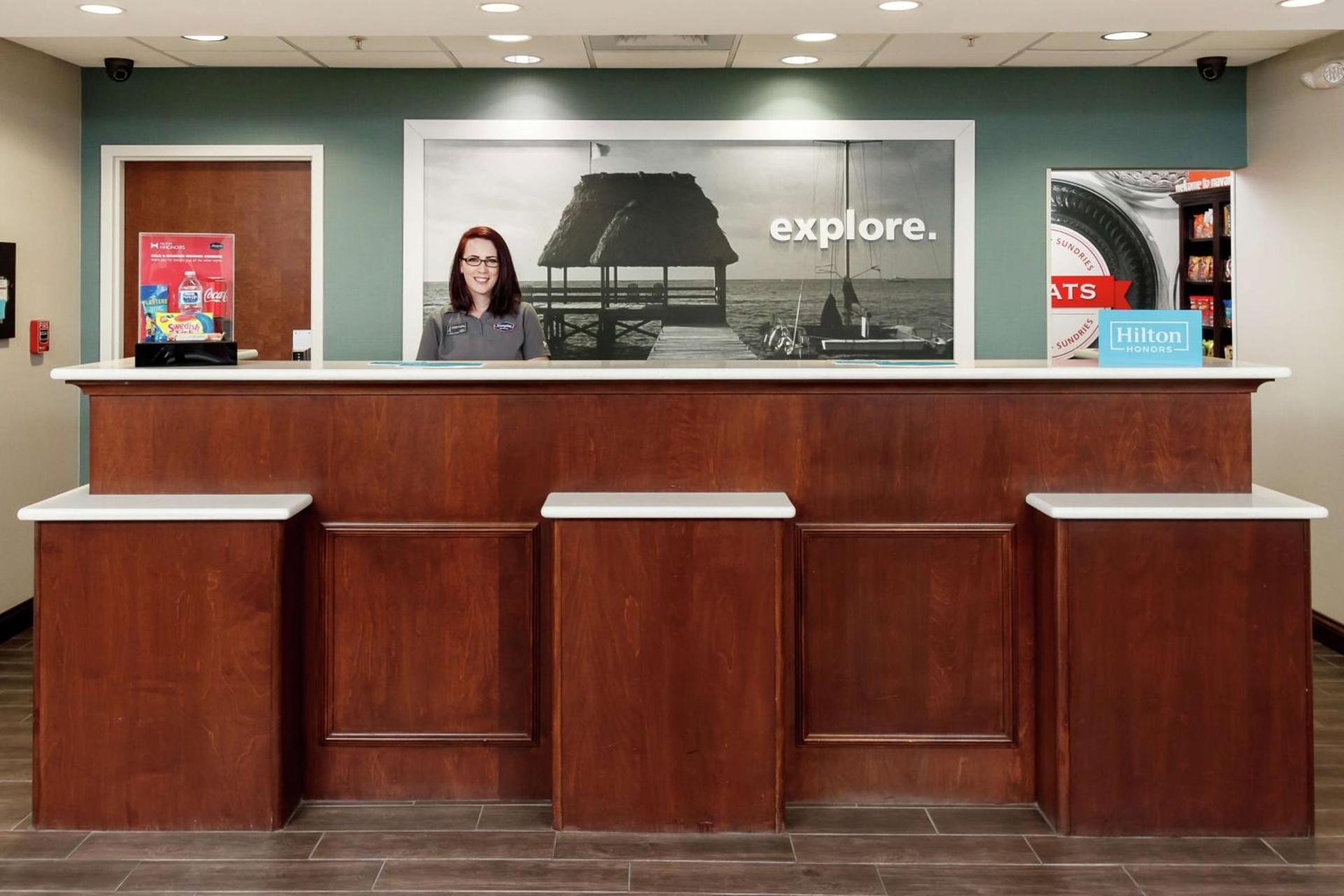 Hampton Inn & Suites Navarre photo 5