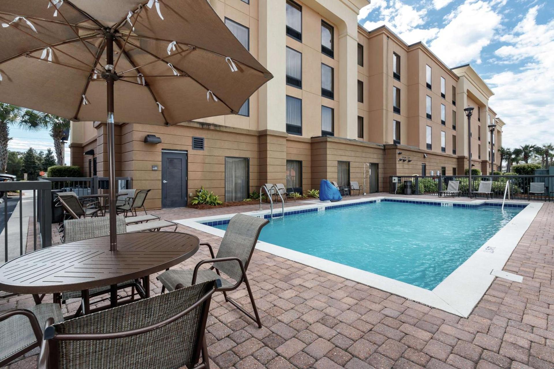 Hampton Inn & Suites Navarre photo 6