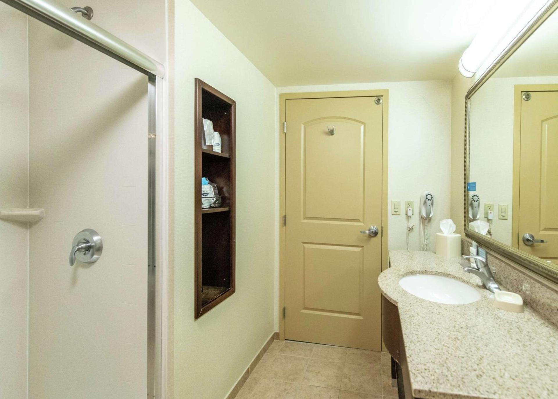 Hampton Inn Presque Isle photo 48