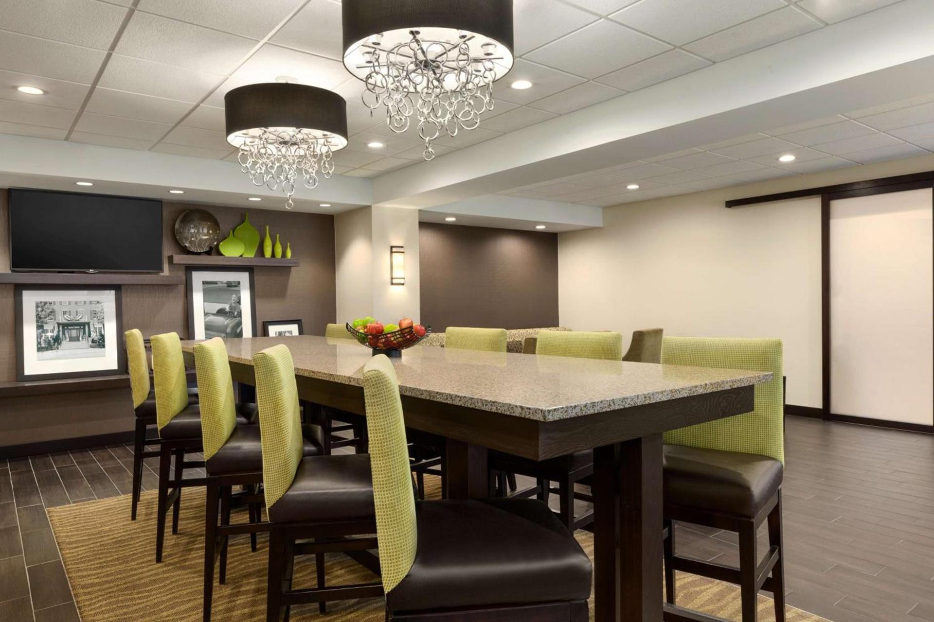 Hampton Inn Dover photo 19