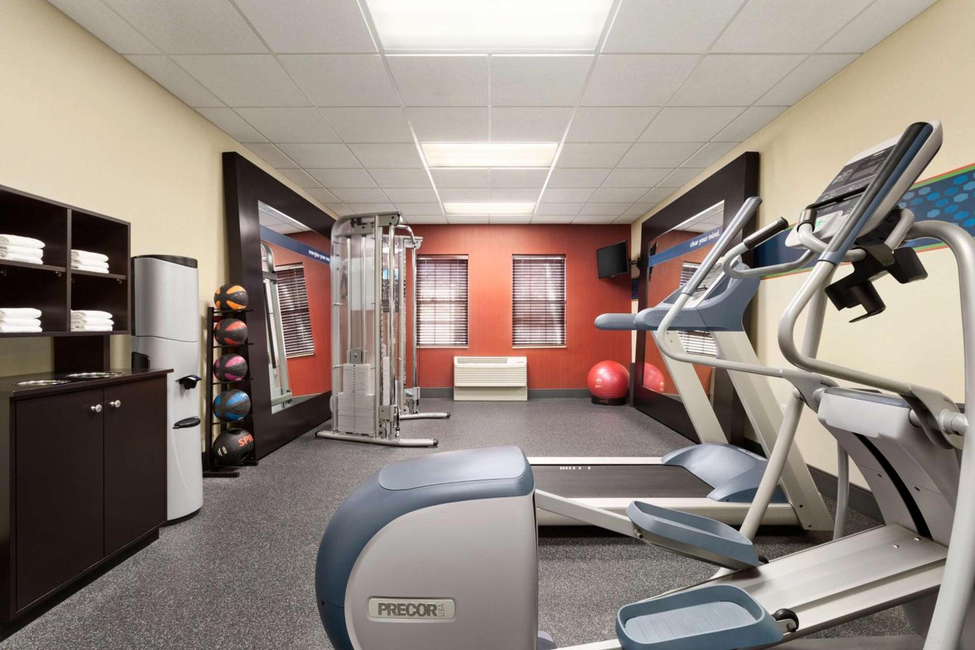 Hampton Inn Dover photo 21