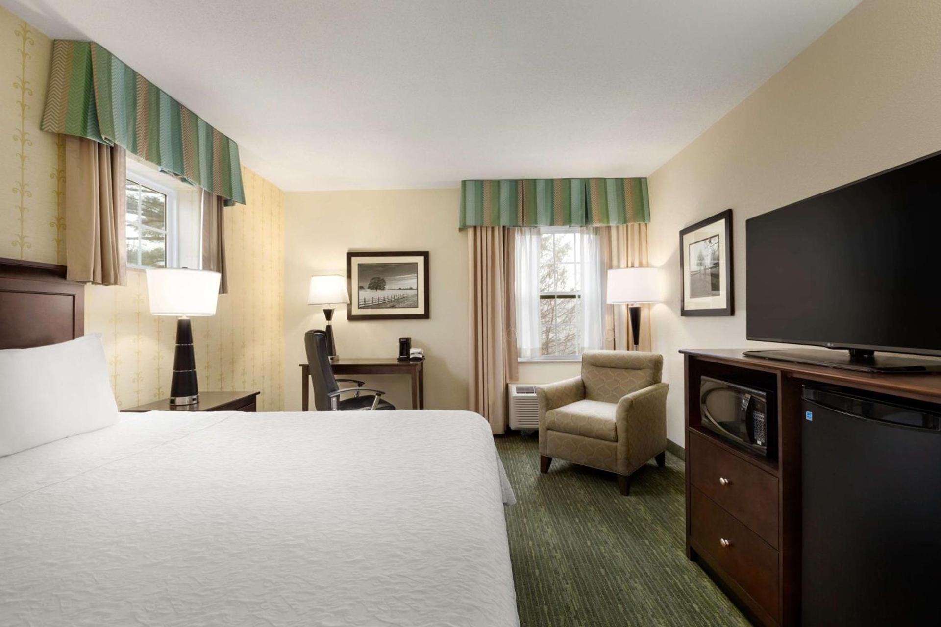 Hampton Inn Dover photo 27