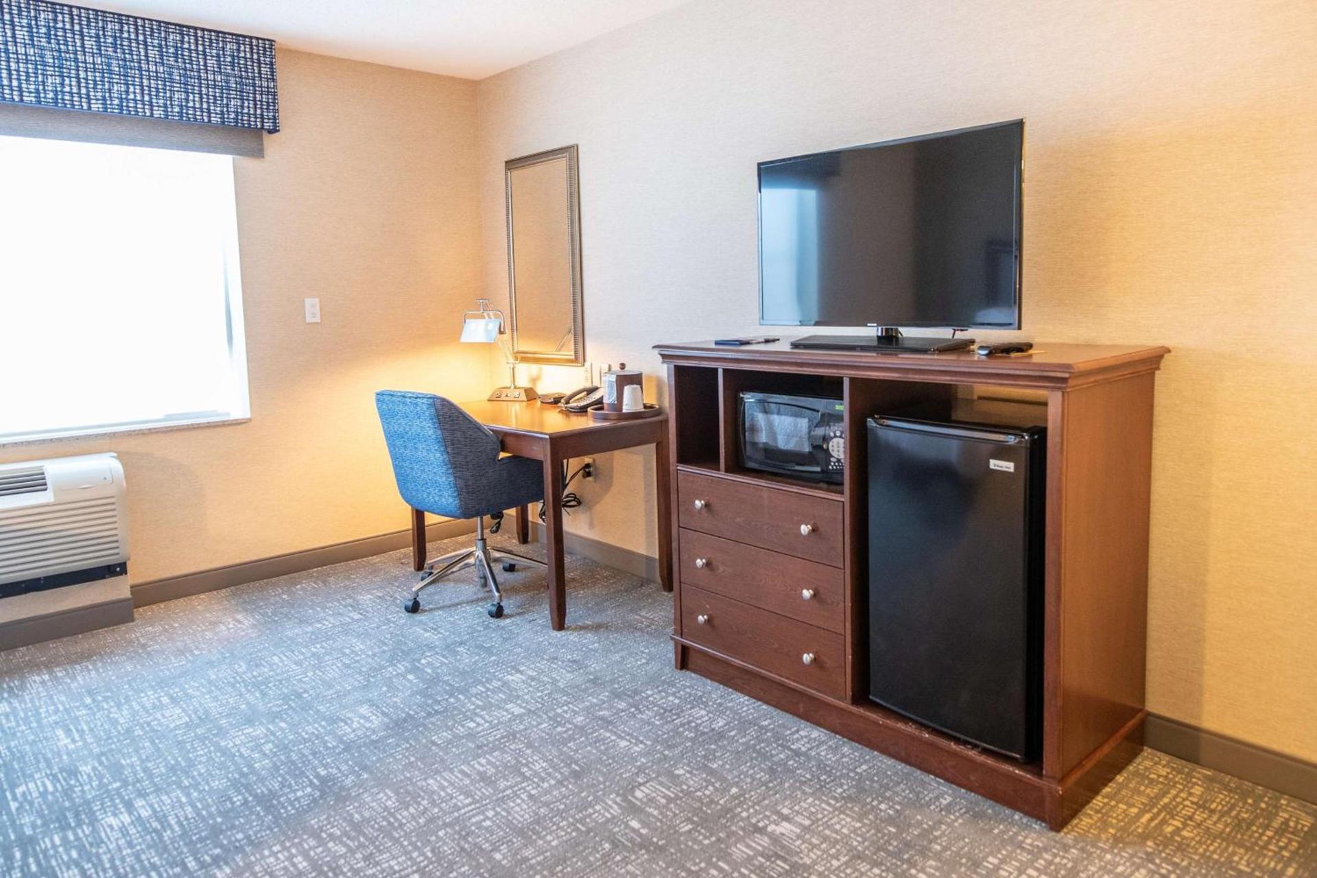 Hampton Inn Presque Isle photo 70