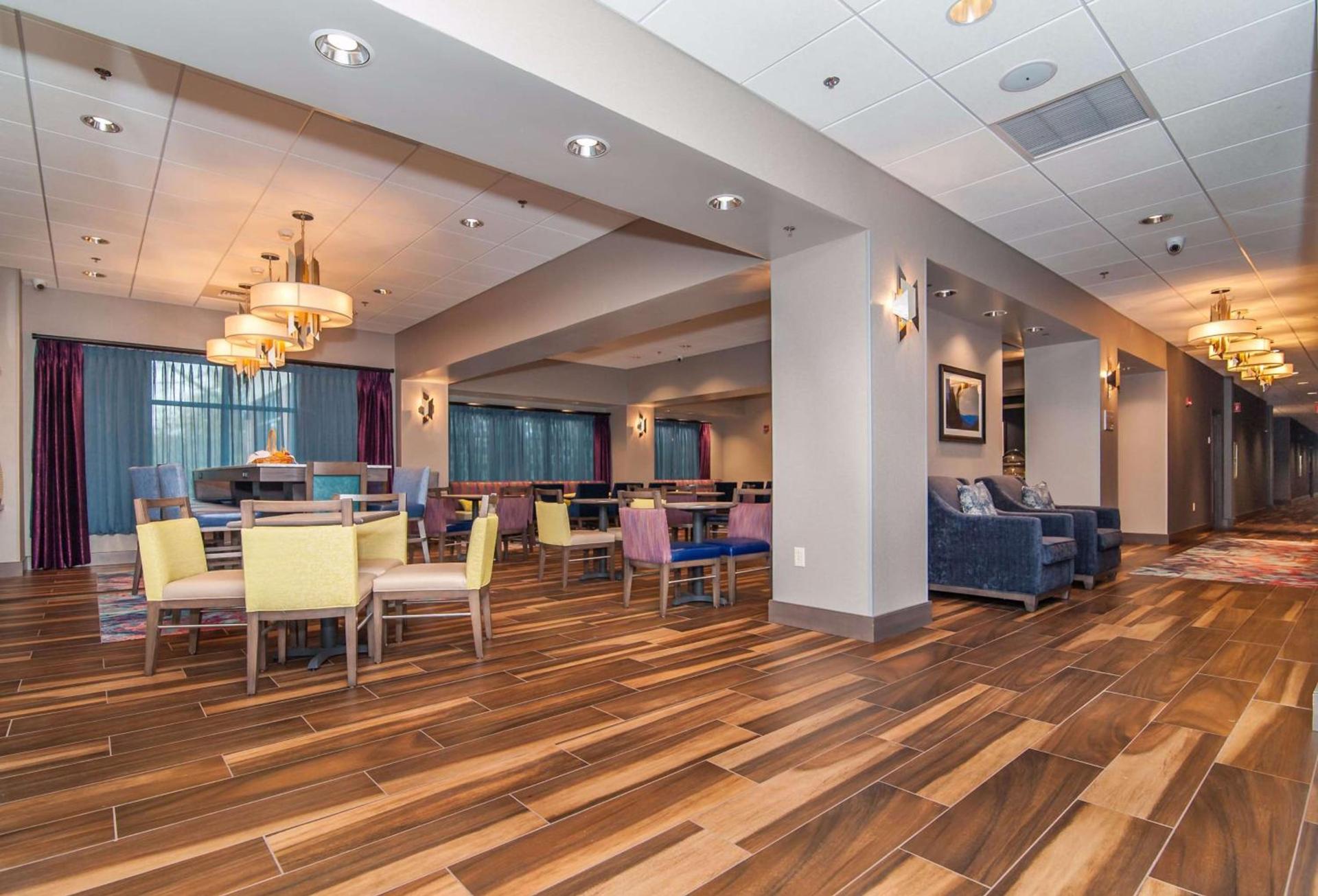 Hampton Inn Norwich photo 6
