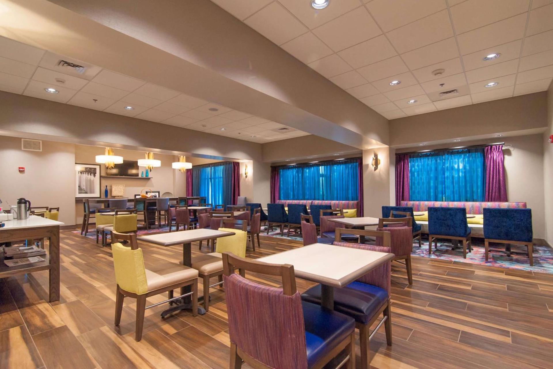 Hampton Inn Norwich photo 10