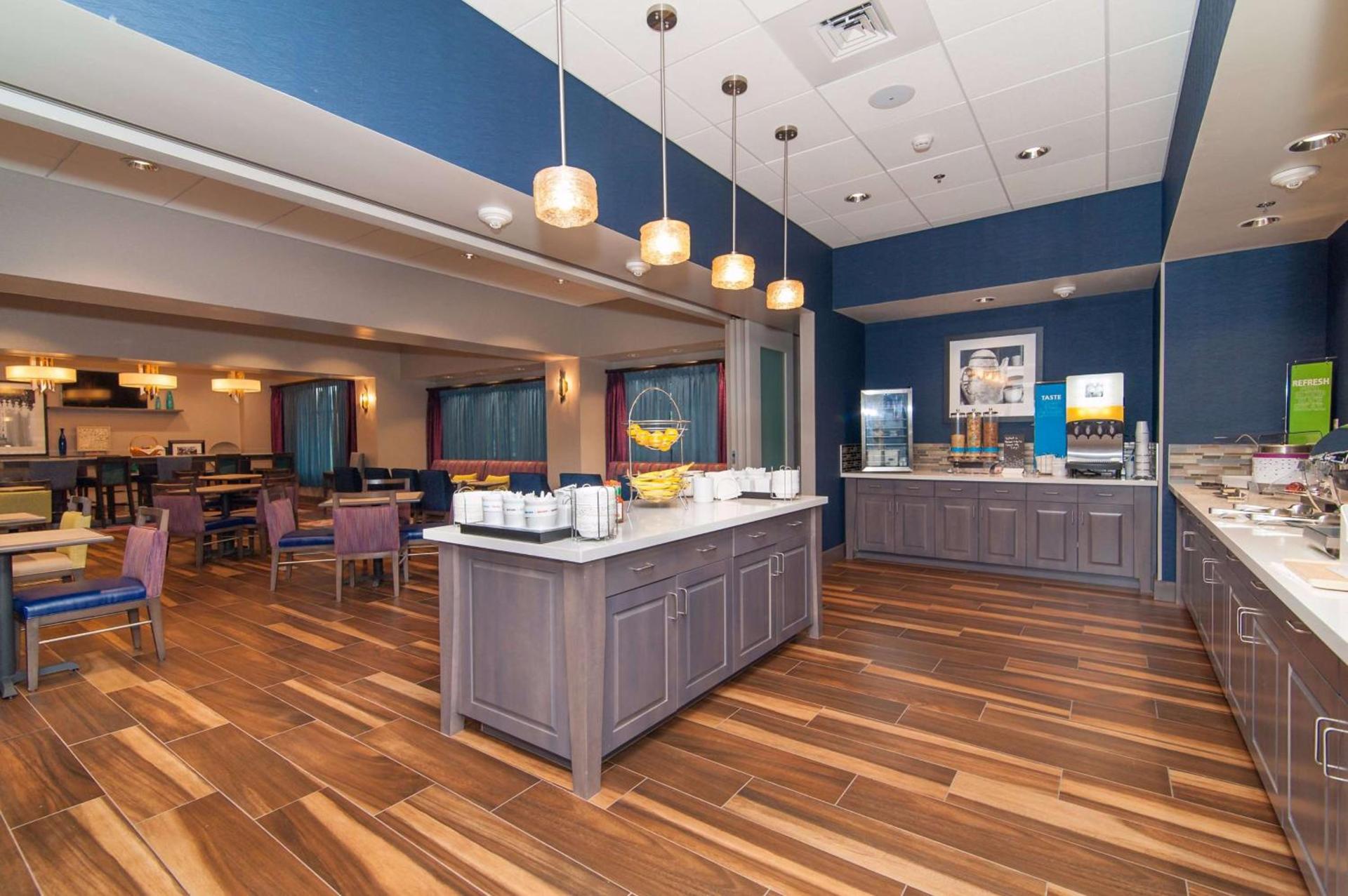 Hampton Inn Norwich photo 13