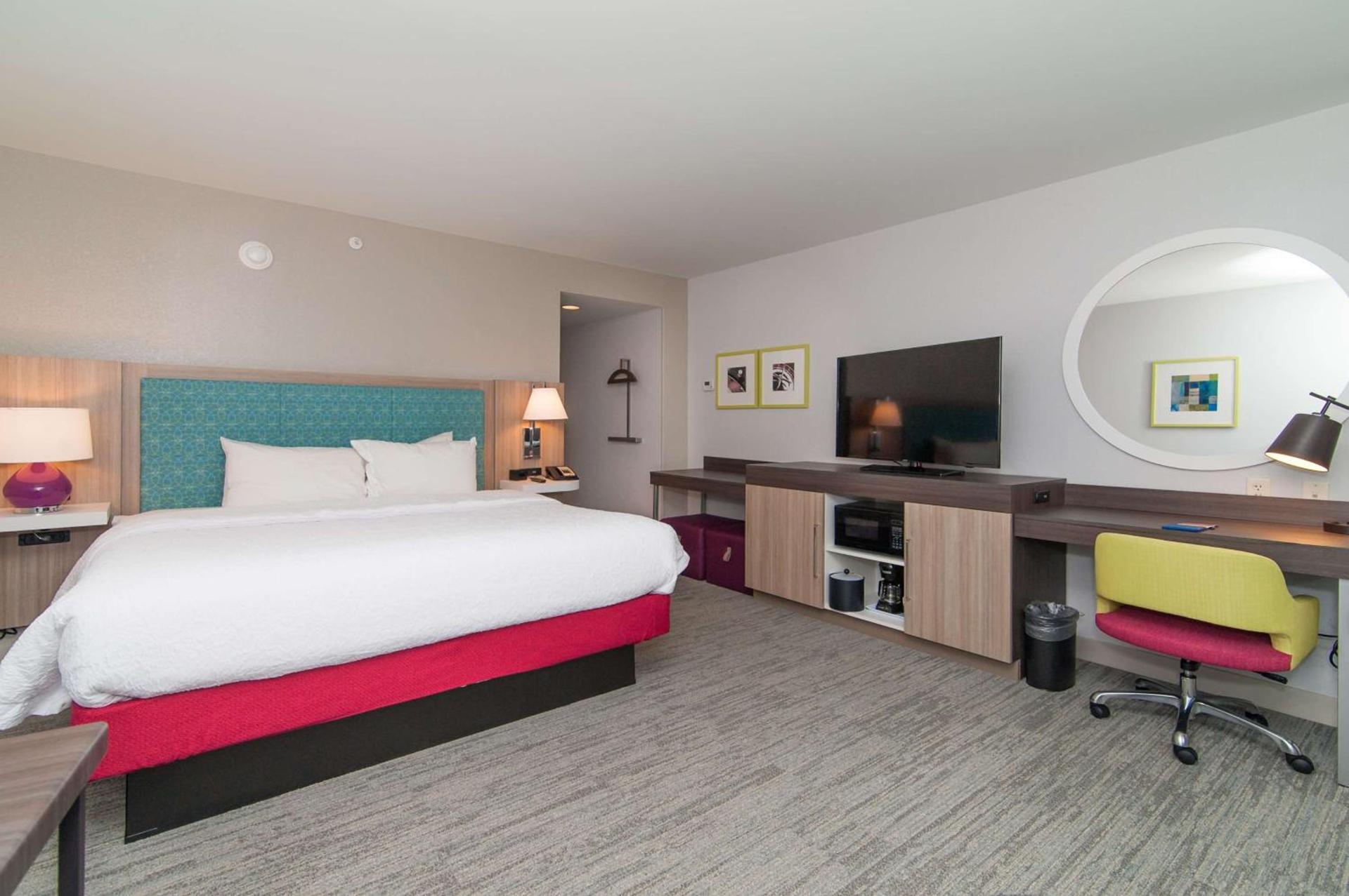 Hampton Inn Norwich photo 41
