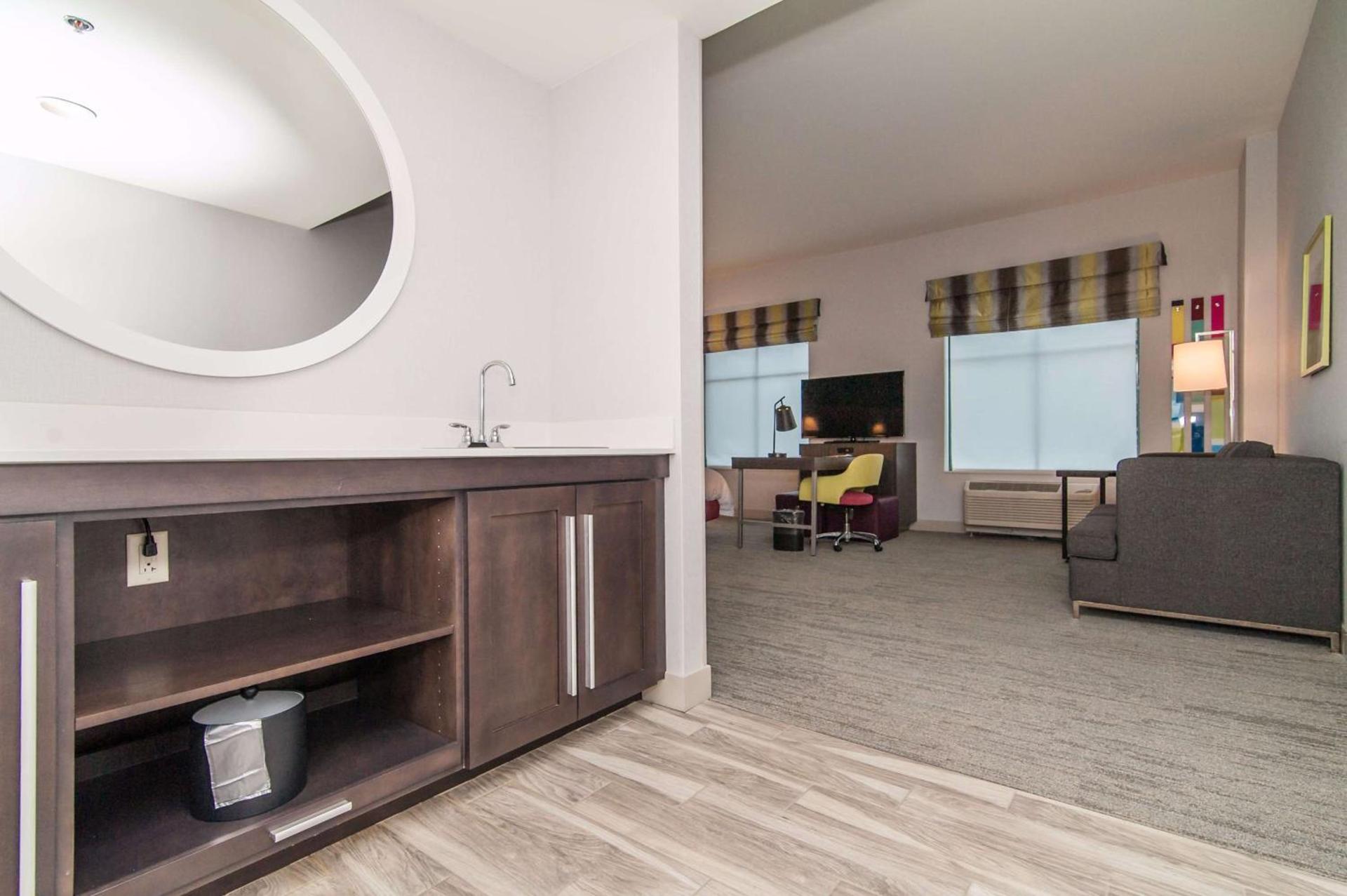 Hampton Inn Norwich photo 42
