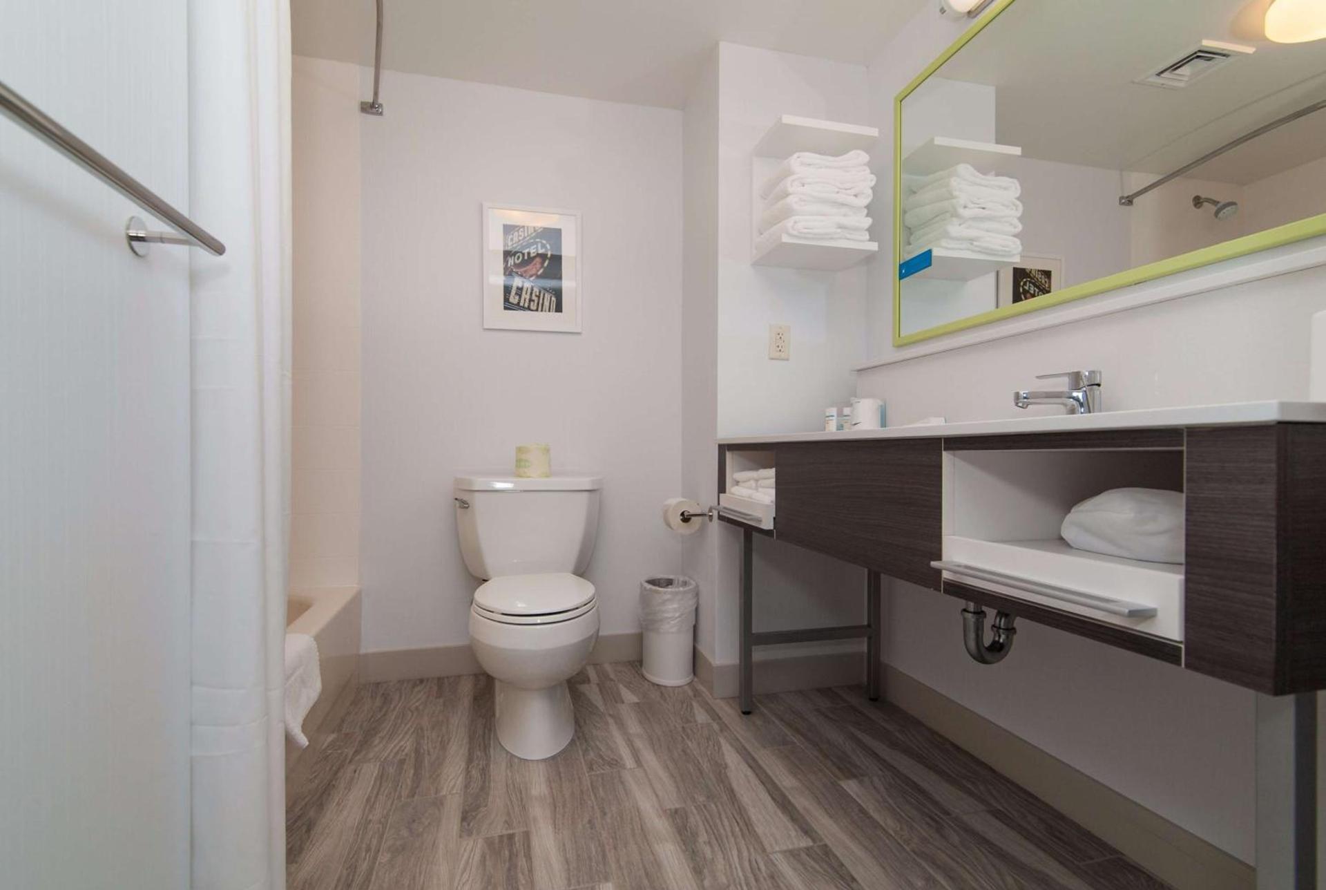 Hampton Inn Norwich photo 48