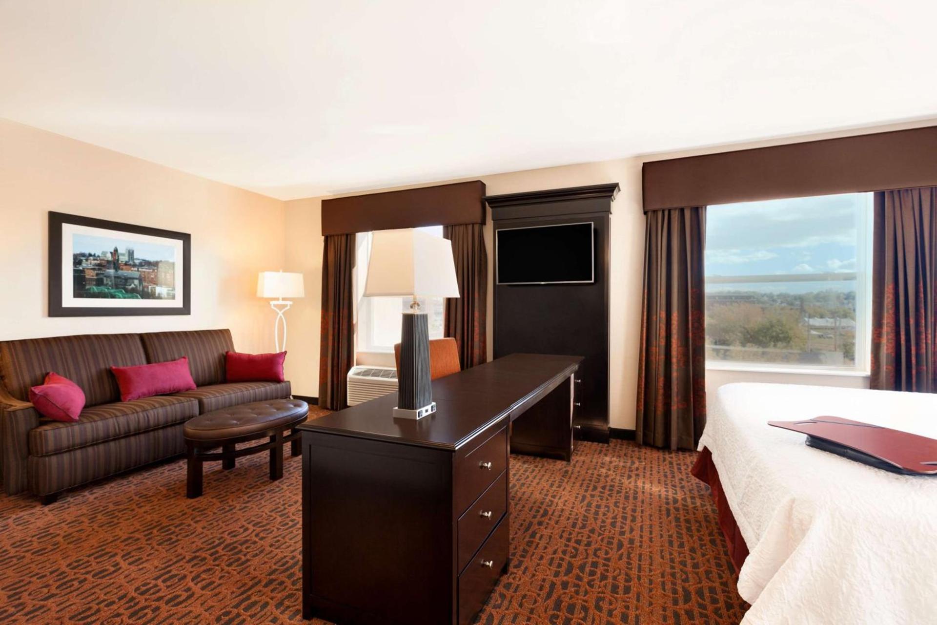 Hampton Inn Lewiston-Auburn photo 31