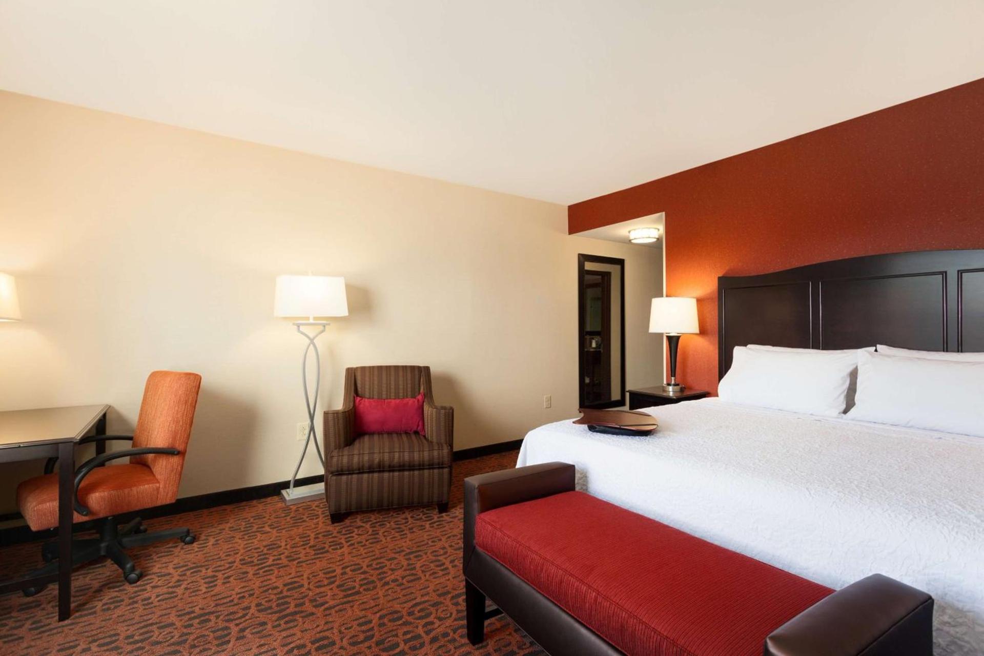 Hampton Inn Lewiston-Auburn photo 35