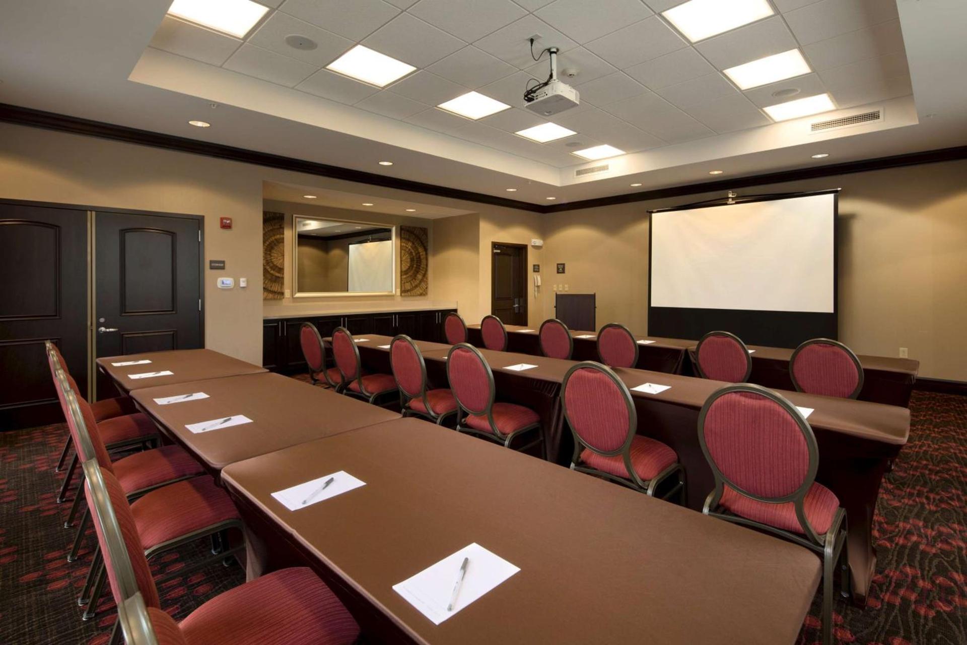 Hampton Inn Lewiston-Auburn photo 37