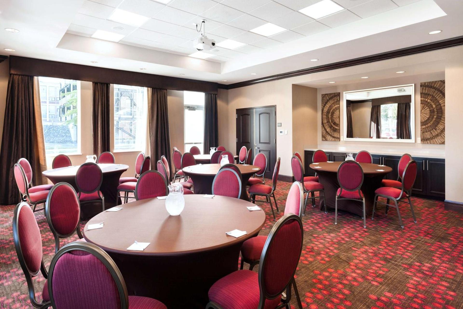 Hampton Inn Lewiston-Auburn photo 39