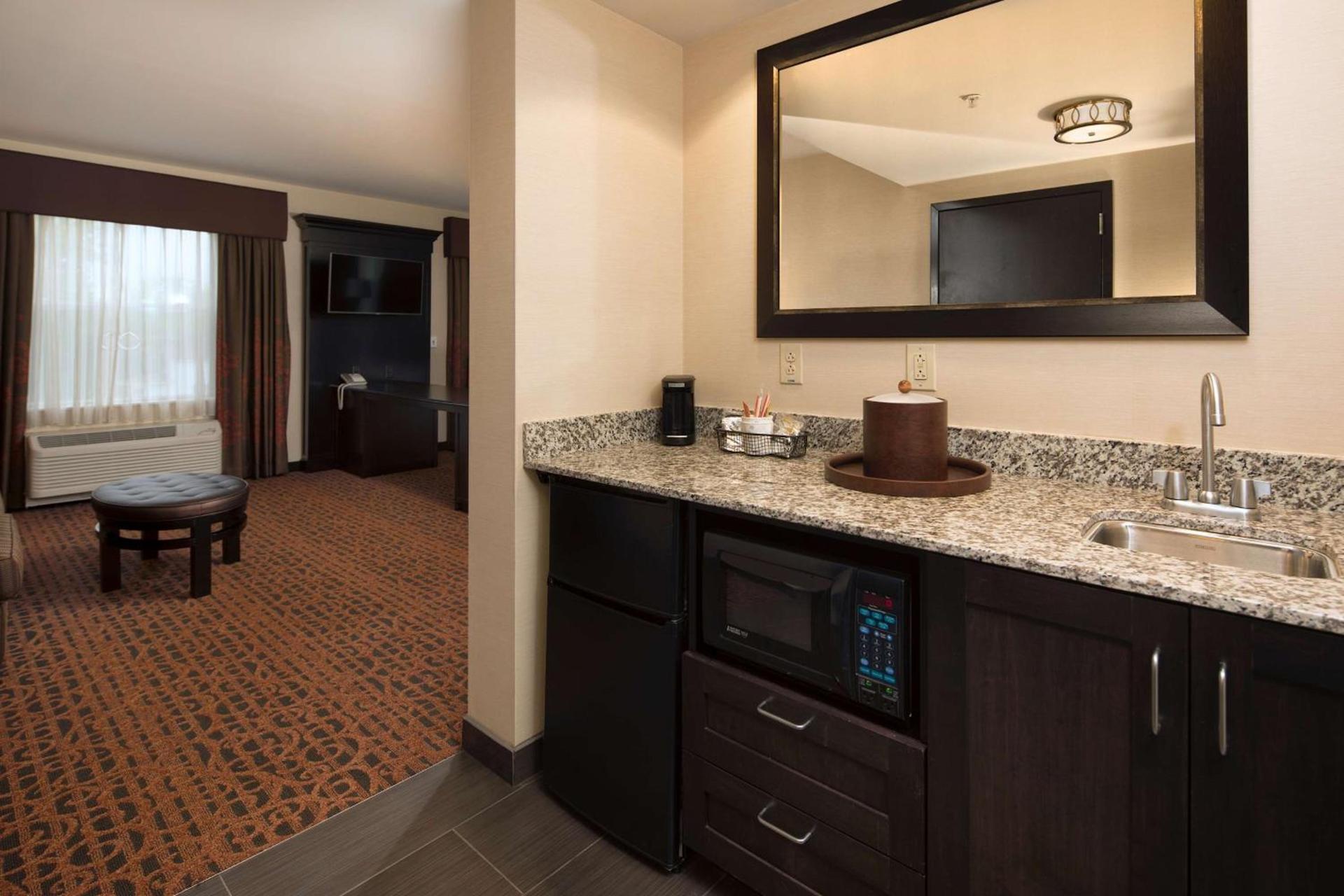 Hampton Inn Lewiston-Auburn photo 41
