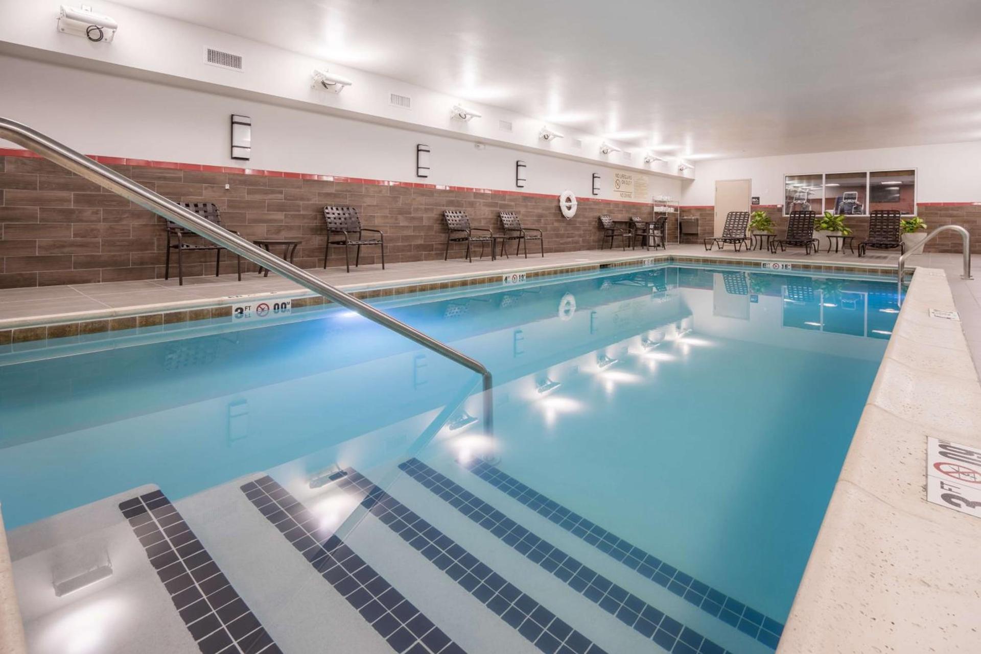 Hampton Inn by Hilton Oxford, ME photo 5