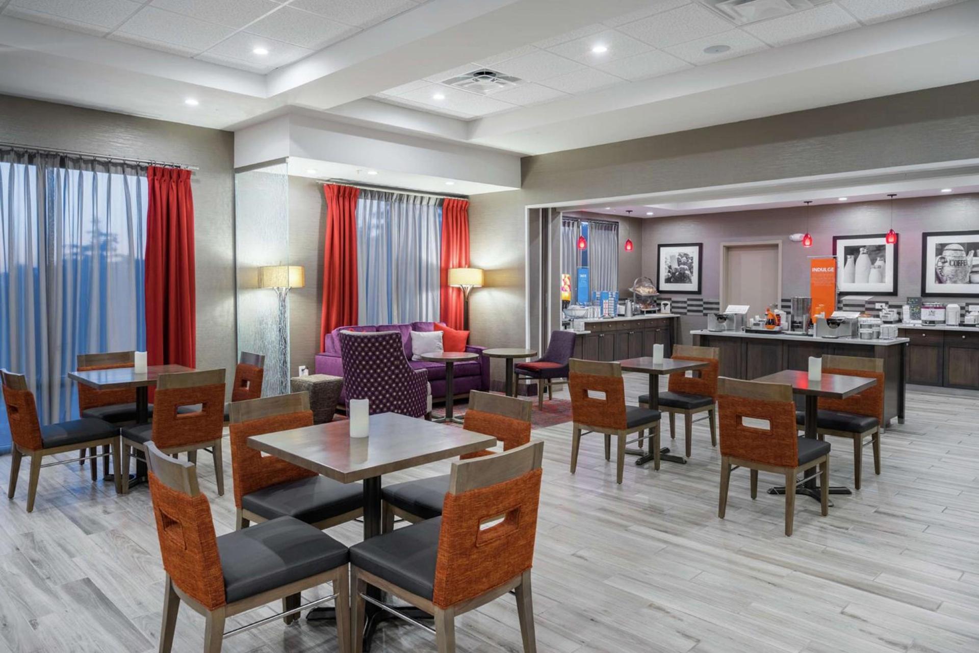 Hampton Inn by Hilton Oxford, ME photo 7