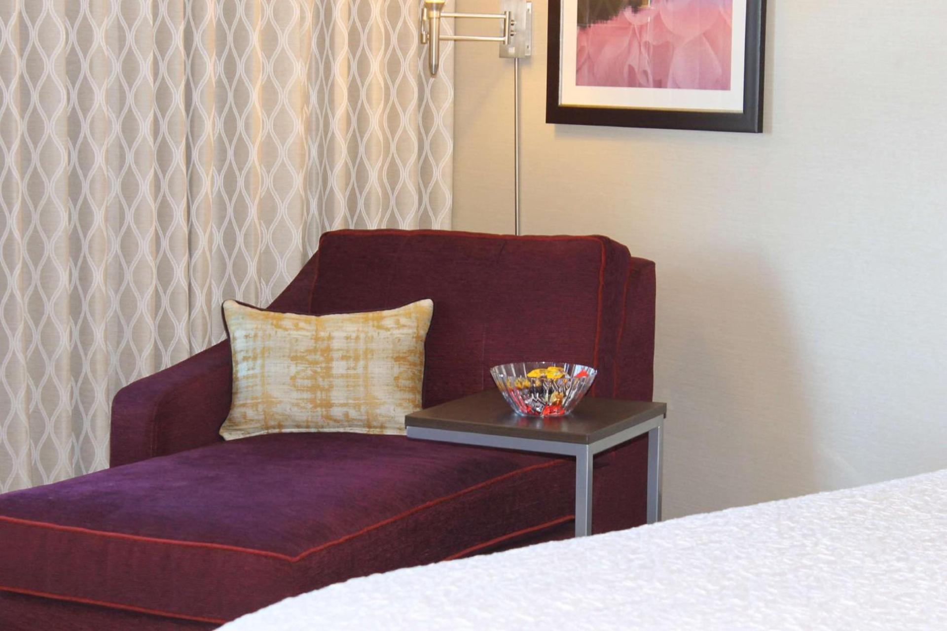 Hampton Inn by Hilton Oxford, ME photo 12