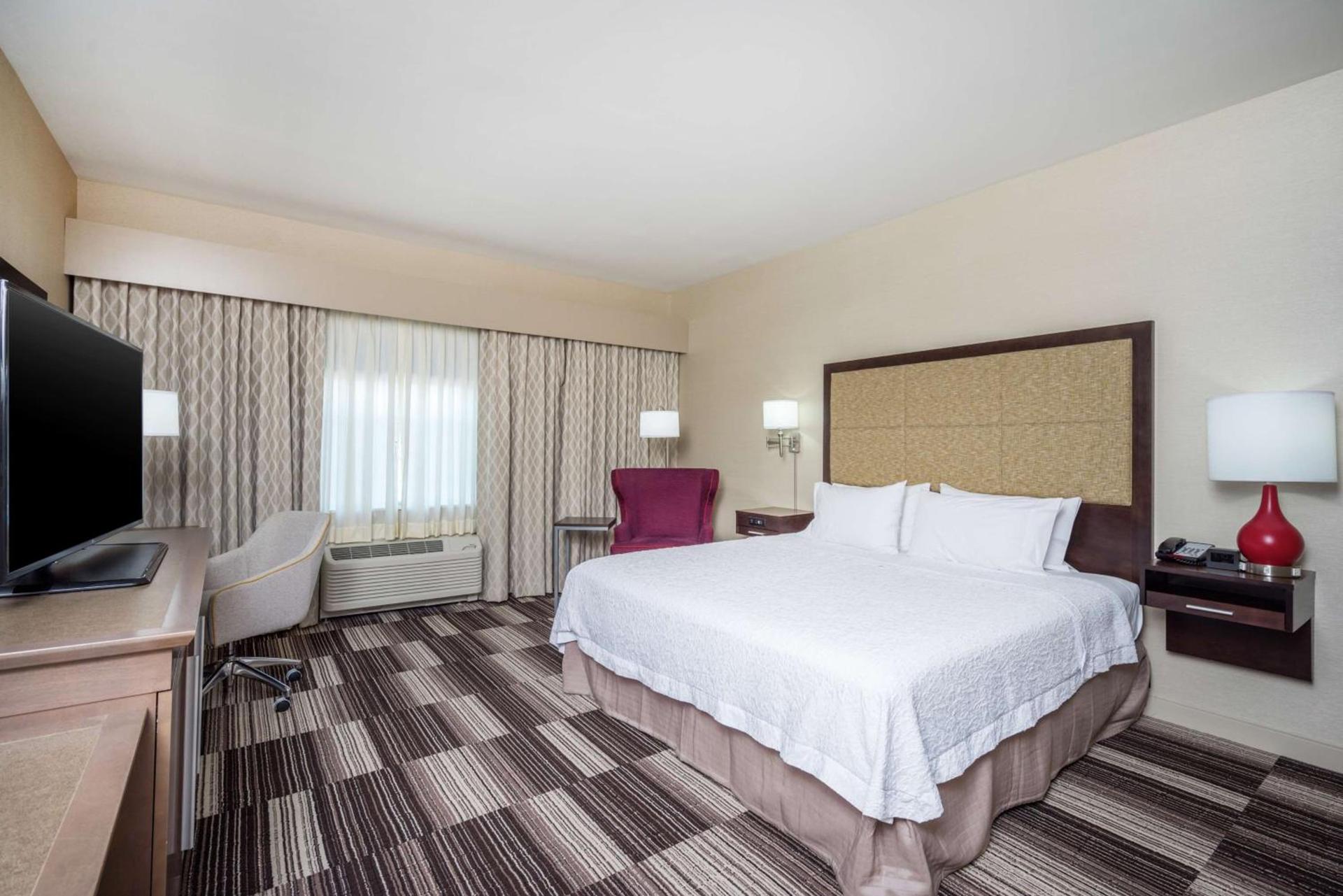 Hampton Inn by Hilton Oxford, ME photo 21