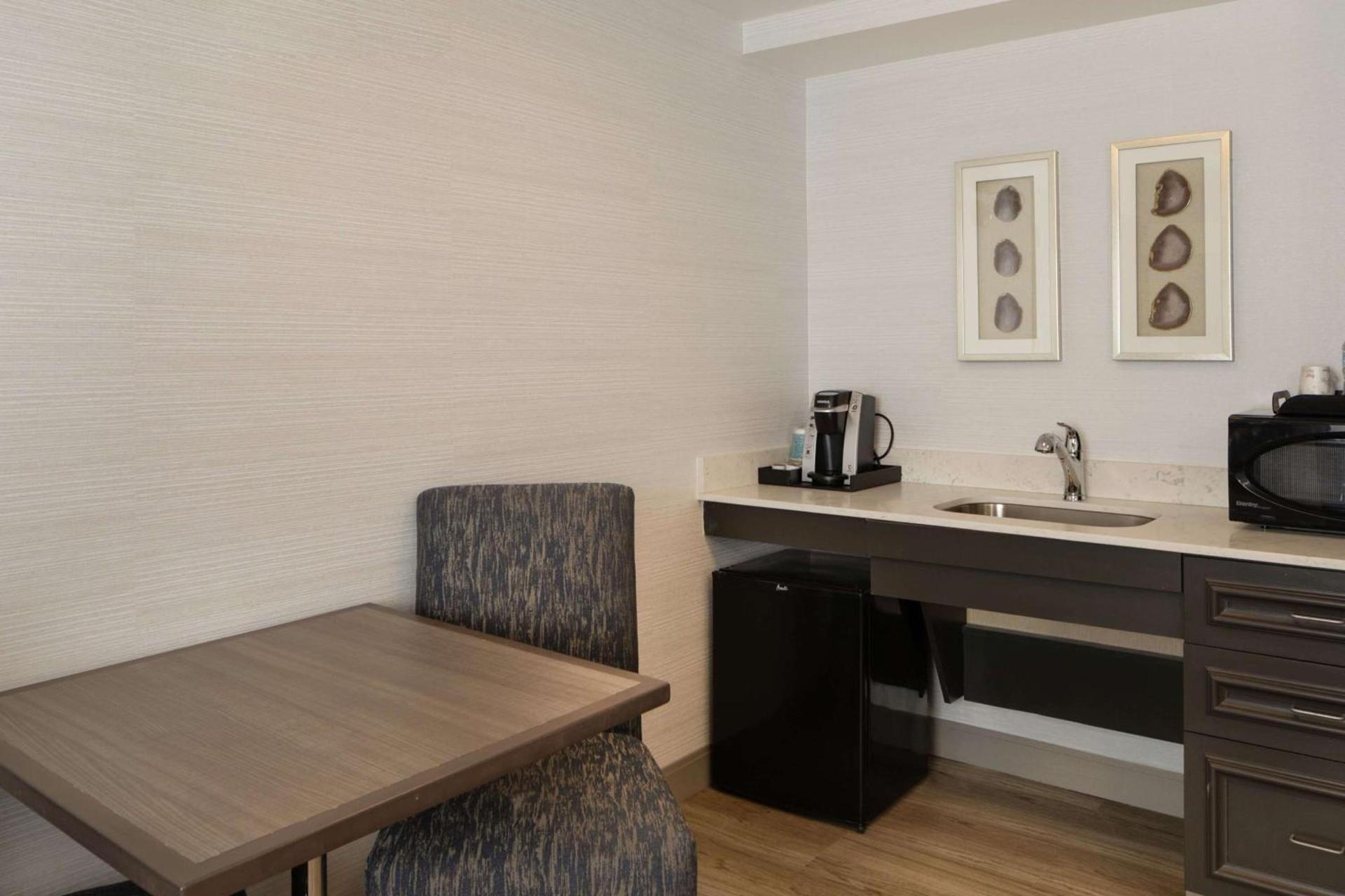 Hilton Garden Inn Freeport Downtown photo 30