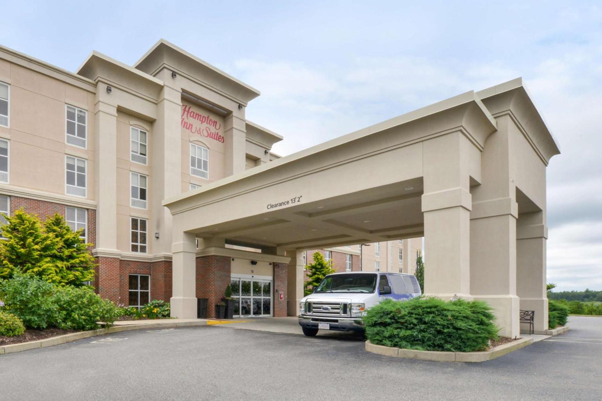Hampton Inn & Suites by Hilton Plymouth — hotel in Plymouth