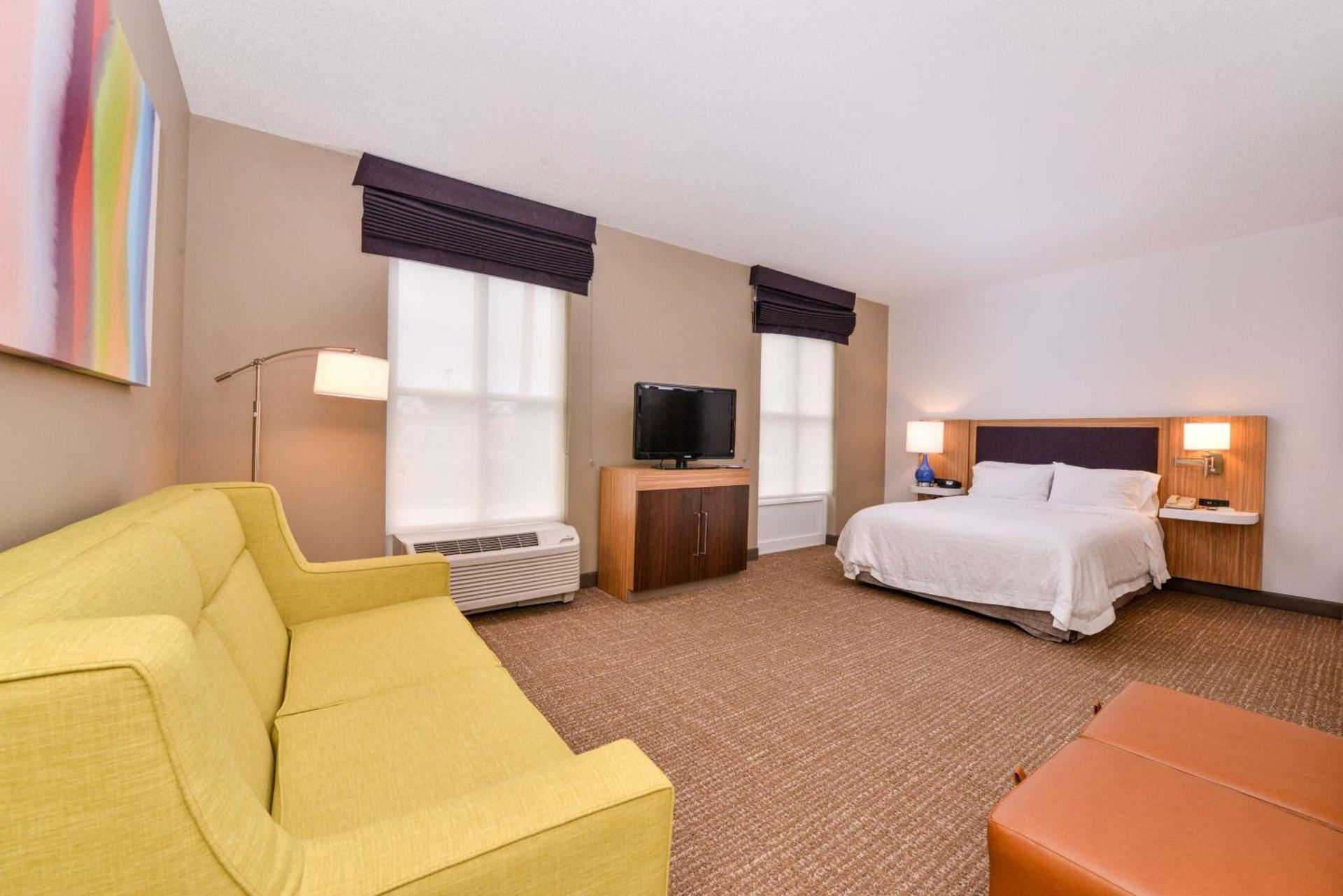 Hampton Inn & Suites by Hilton Plymouth photo 32