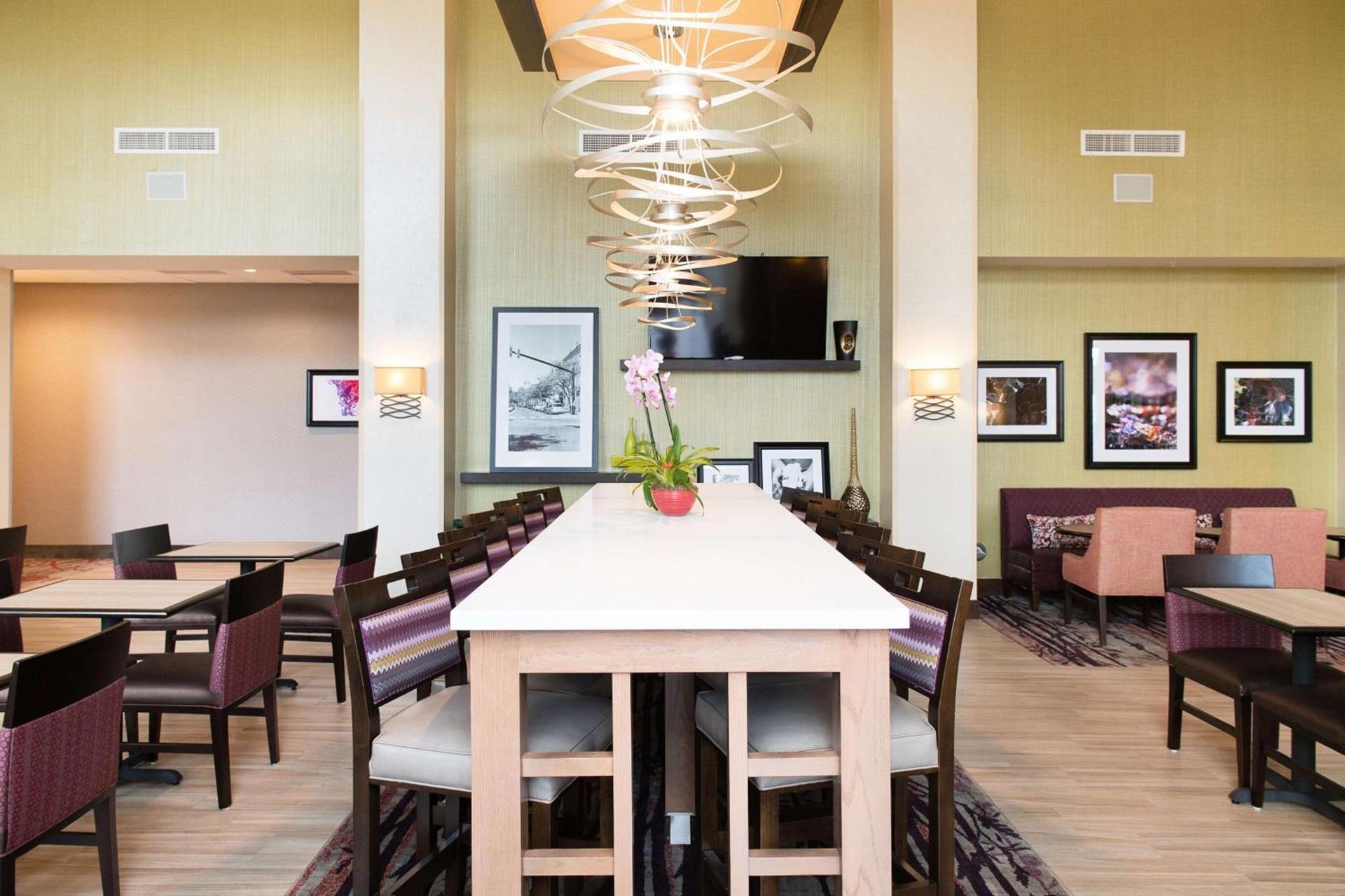 Hampton Inn & Suites Walterboro photo 10